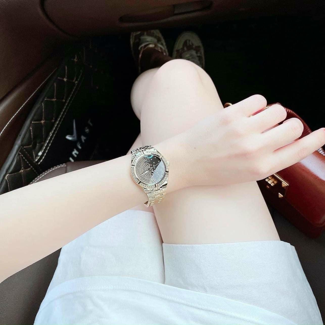 Đồng Hồ Guess Afterglow |Nữ Giới |Đính Đá Pha Lê |Dây Kim Loại Vàng Gold |Máy Pin (Quartz) |Size 36mm |donghogiatot.vn