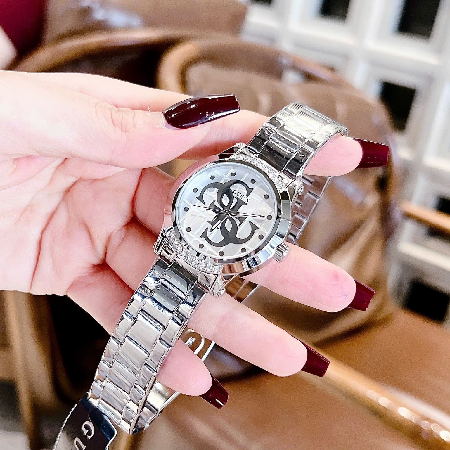 Đồng Hồ Guess Annette |Nữ Giới |Mặt Trắng |Đính Đá |Dây Kim Loại Silver |Máy Pin (Quartz) |Size 36mm |donghogiatot.vn