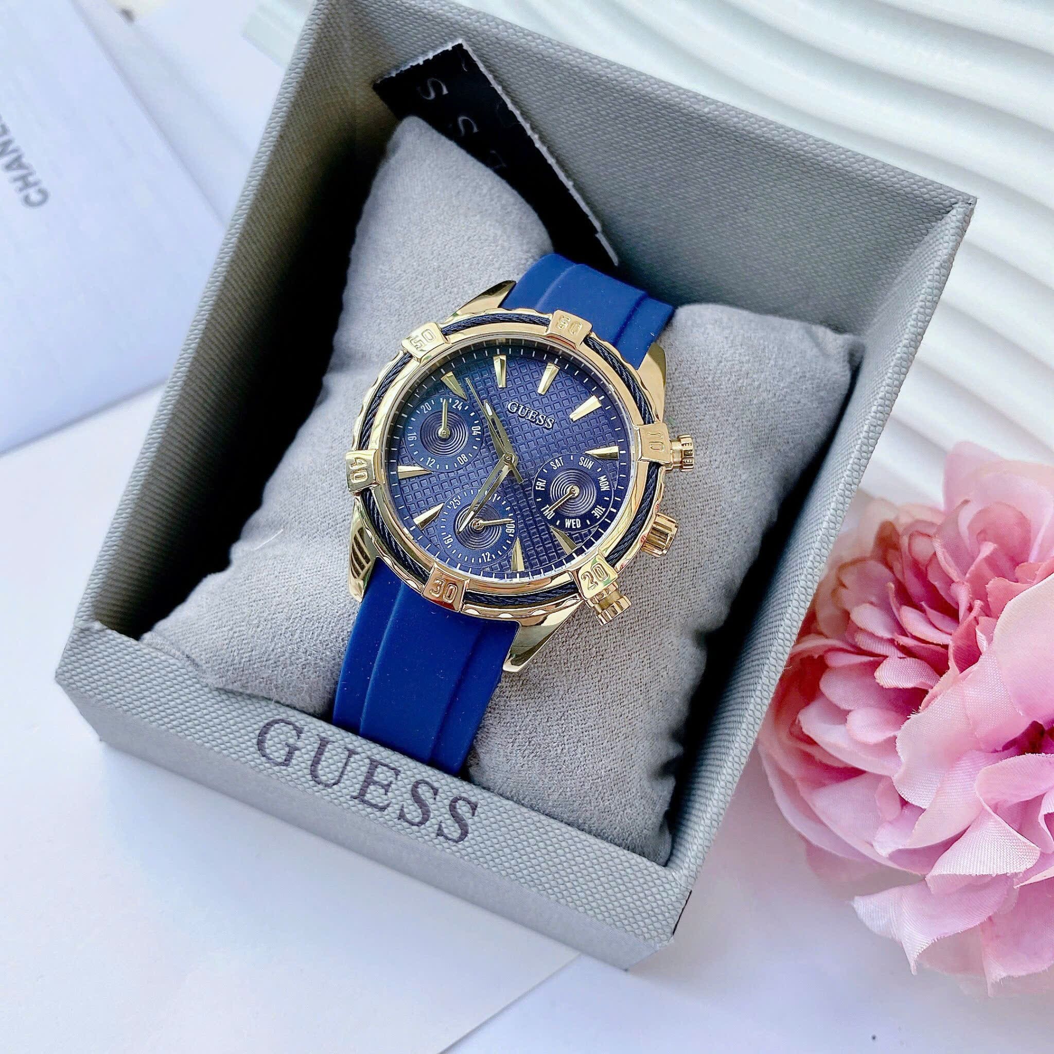 Đồng Hồ Guess Catalina |Nữ Giới |Vàng Gold |Dây Silicone Xanh |Máy Pin (Quartz) |Size 36mm |donghogiatot.vn