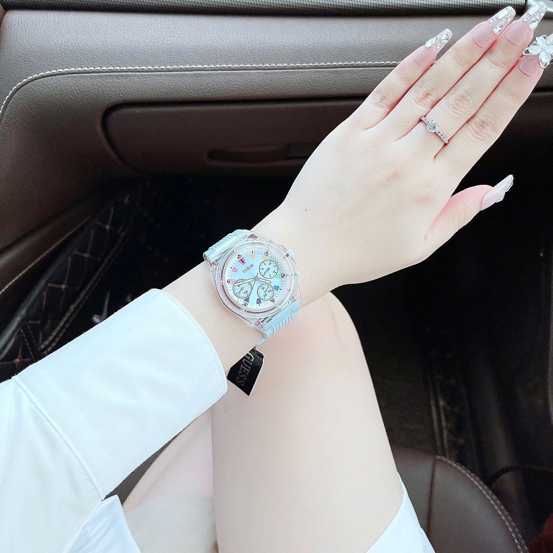 Đồng Hồ Guess Clear |Nữ Giới |Multifunction |Dây Sillicone Xanh Da Trời |Máy Pin (Quartz) |Size 39mm |donghogiatot.vn