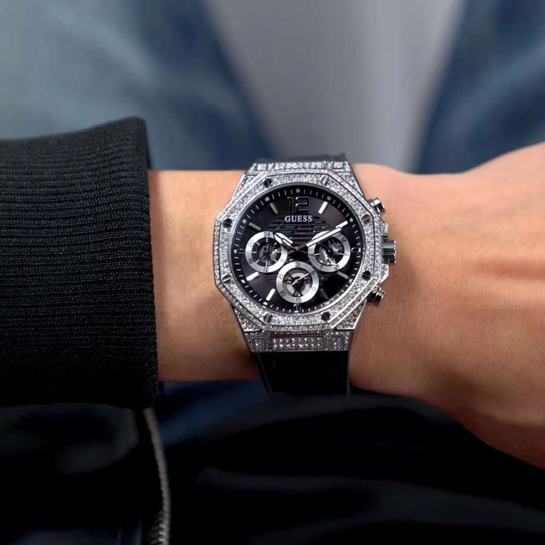 Đồng Hồ Guess Cut-thru |Nam Giới |Trắng Silver |Dây Cao Su Đen |Máy Pin (Quartz) |Size 44mm |donghogiatot.vn