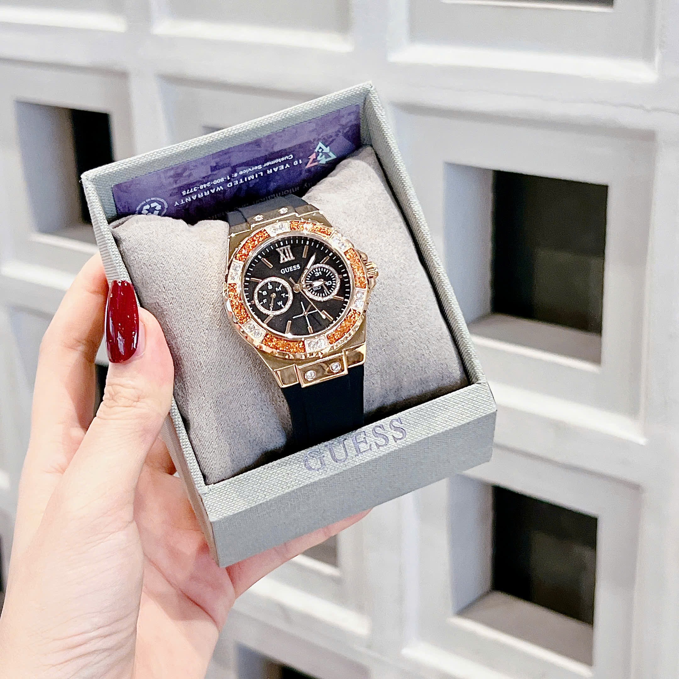 Đồng Hồ Guess Dáng Hublot |Nữ Giới |Rose Gold |Đính Đá |Dây Cao Su Đen |Máy Pin (Quartz) |Size 36mm |donghogiatot.vn