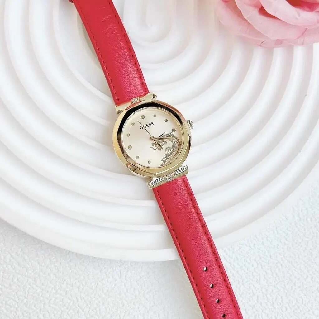 Đồng Hồ Guess Dragonesse |Nữ Giới |Vàng Gold |Dây Da Đỏ |Máy Pin (Quartz) |Size 34mm |donghogiatot.vn