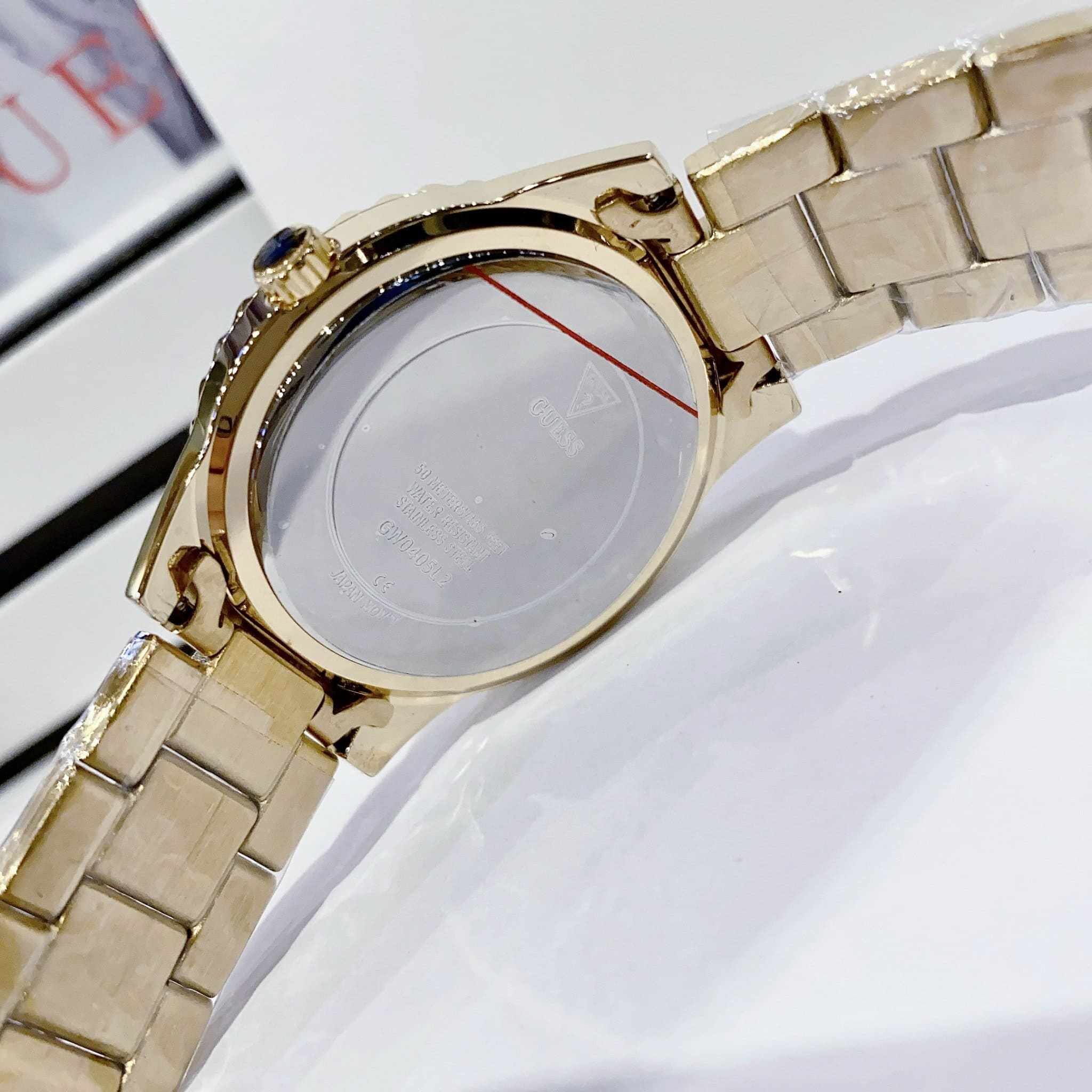 Đồng Hồ Guess Glitter |Nữ Giới |Mặt Đen |Dây Kim Loại Vàng Gold |Máy Pin (Quartz) |Size 38mm |donghogiatot.vn