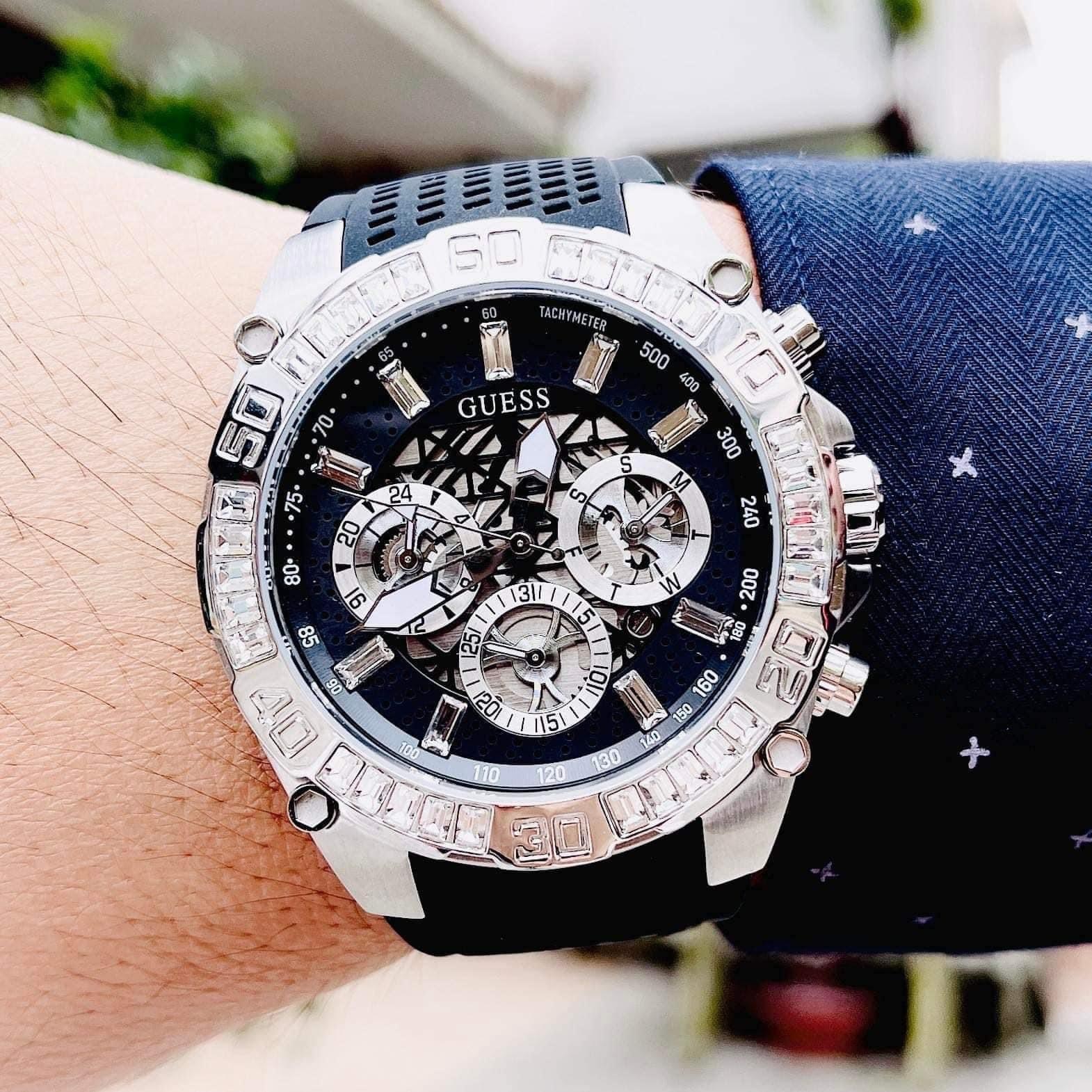 Đồng Hồ Guess Intrepid |Nam Giới |Đính Đá Silver |Dây Cao Su Đen |Máy Pin (Quartz) |Size 46mm |donghogiatot.vn