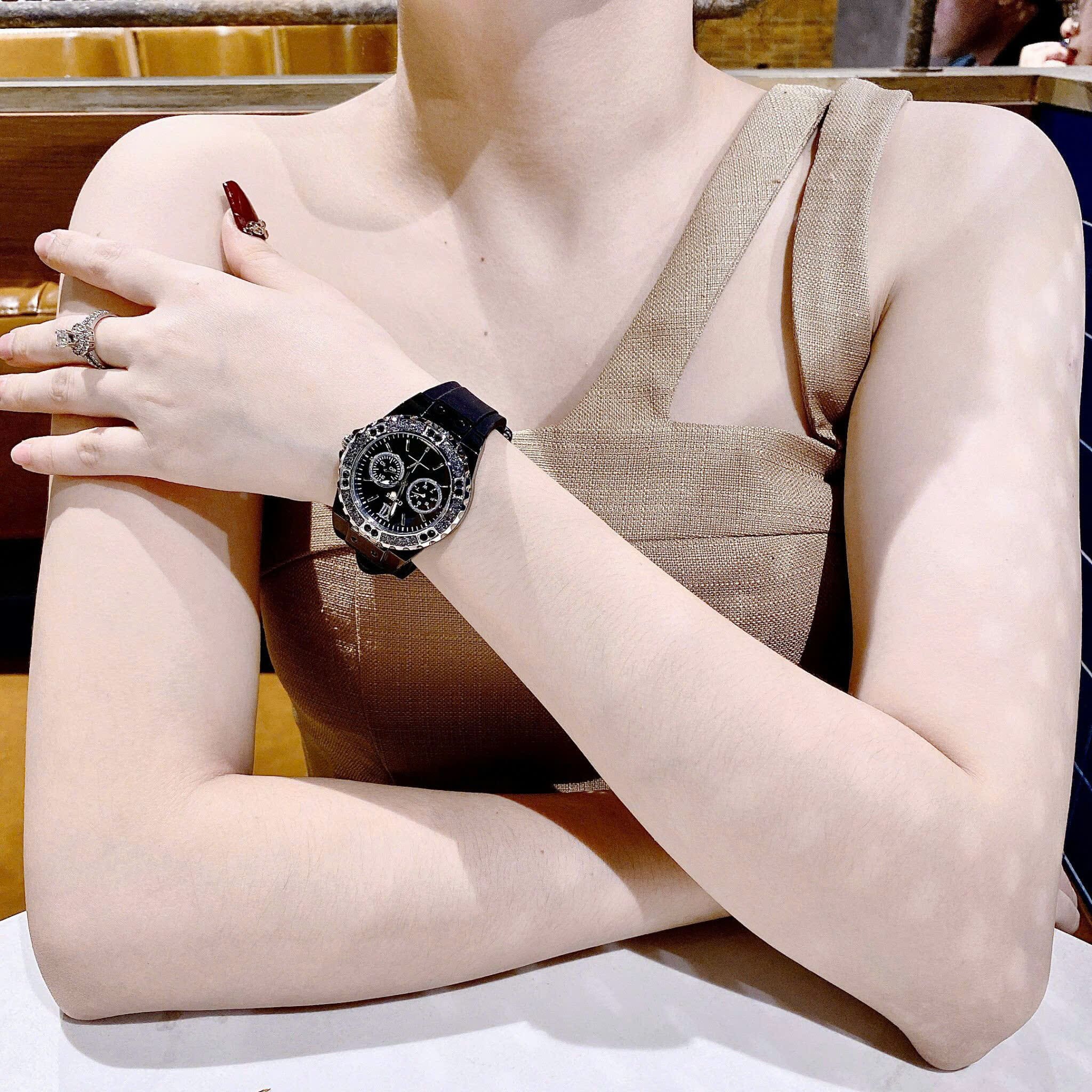 Đồng Hồ Guess Limelight |Nữ Giới |Đính Đá Đen |Dây Sillicone Đen |Máy Pin (Quartz) |Size 36mm |donghogiatot.vn