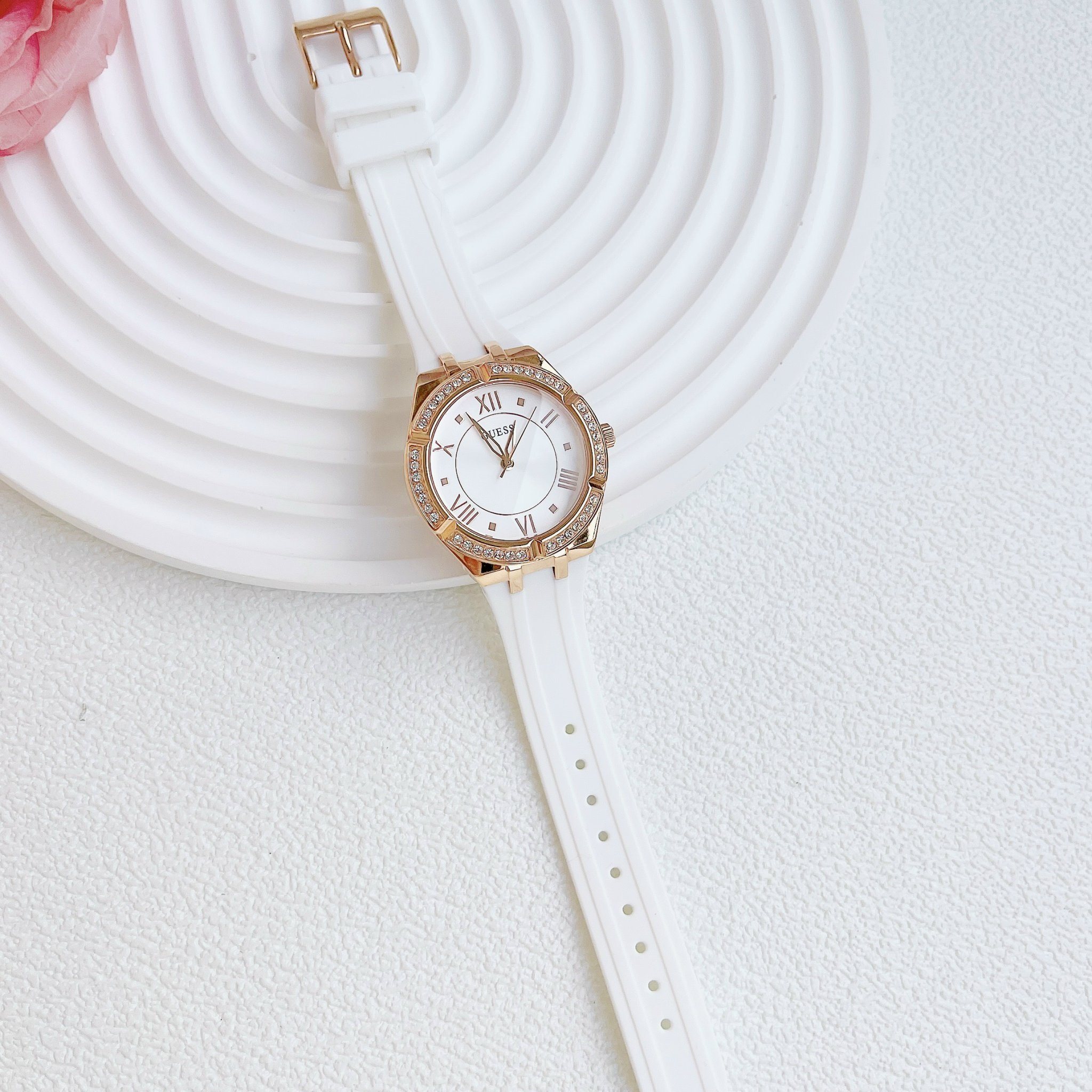 Đồng Hồ Guess Modern |Nữ Giới |Rose Gold |Dây Sillicone Trắng |Máy Pin (Quartz) |Size 36mm |donghogiatot.vn