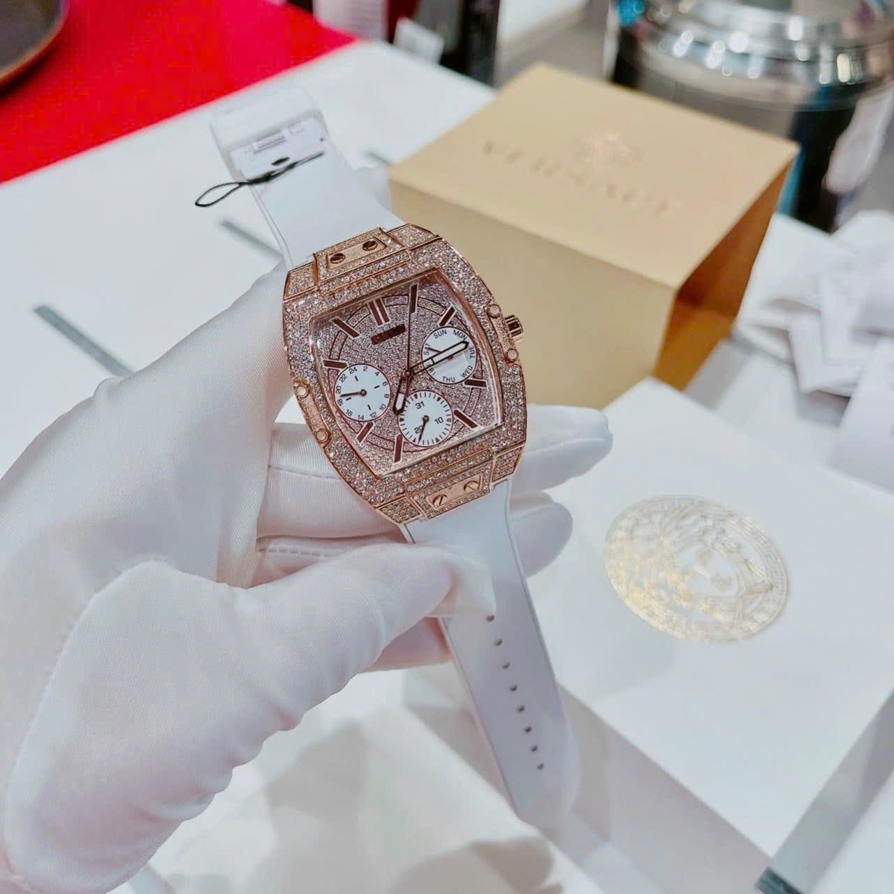 Đồng Hồ Guess Momentum |Cặp Đôi |Chronograph |Rose Gold |Dây Cao Su |Size 44x38mm |donghogiatot.vn