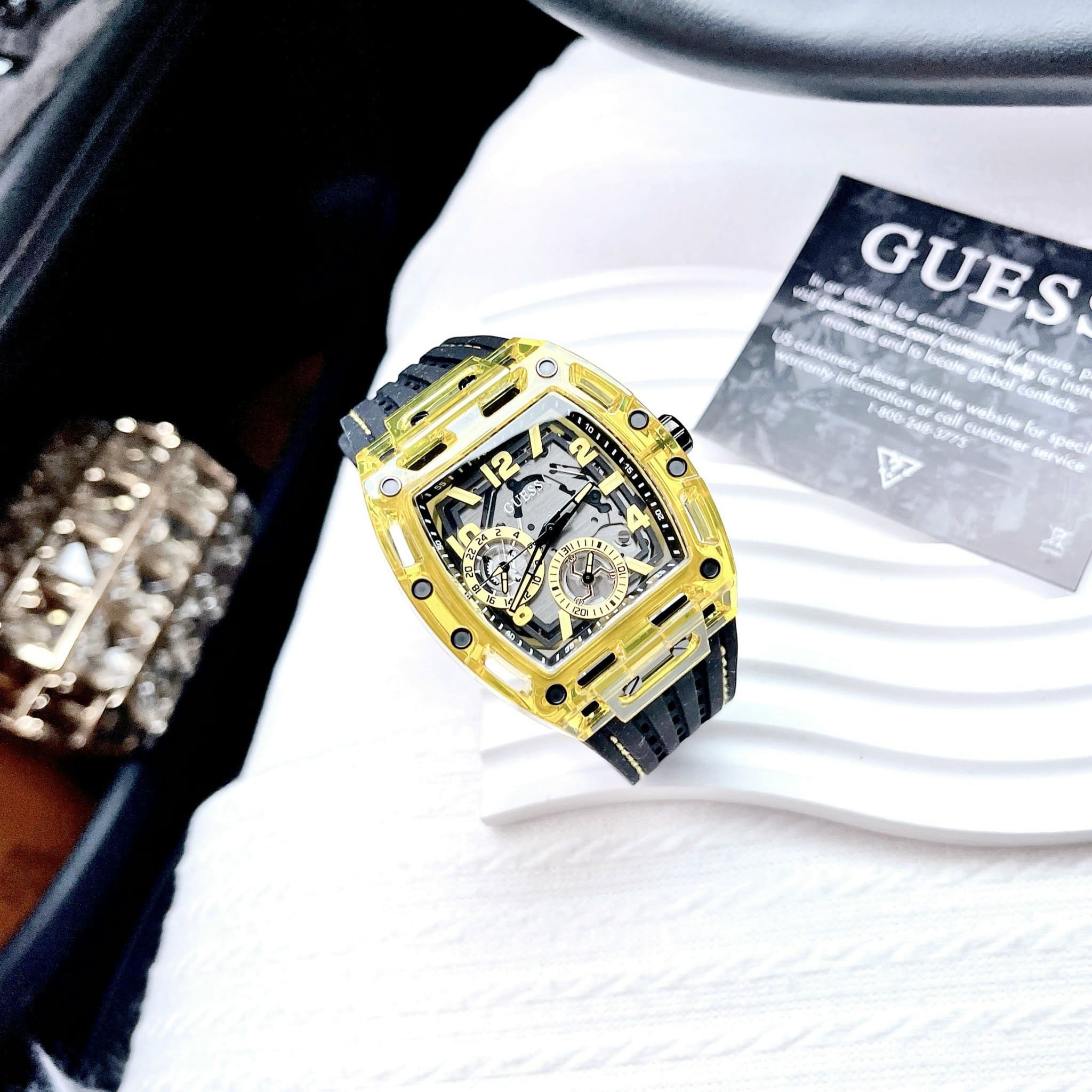 Đồng Hồ Guess Multi Function |Nam Giới |Vàng Gold |Dây Sillicone Đen |Máy Pin (Quartz) |Size 44mm |donghogiatot.vn