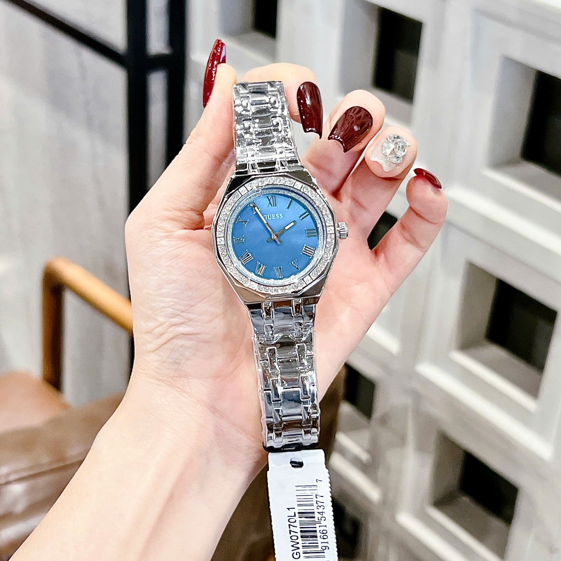 Đồng Hồ Guess Octagonal |Nữ Giới |Mặt Xanh Dương |Đính Đá |Dây Kim Loại Silver |Máy Pin (Quartz) |Size 36mm |donghogiatot.vn