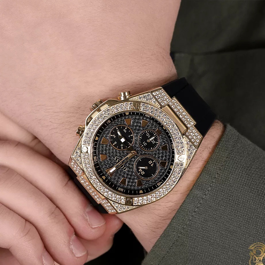 Đồng Hồ Guess Pegasus |Nam Giới |Đính Đá Vàng Gold |Dây Sillicone Đen |Máy Pin (Quartz) |Size 45mm |donghogiatot.vn