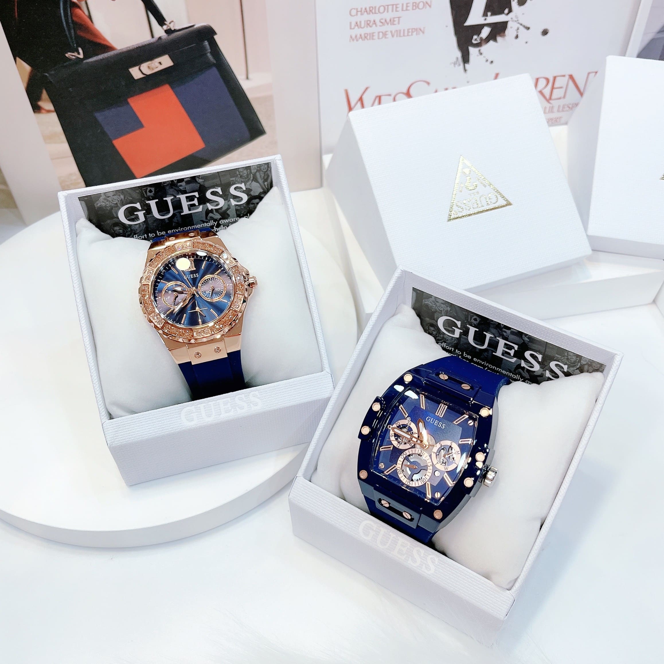 Đồng Hồ Guess Phoenix |Cặp Đôi |Rose Gold |Dây Sillicone Xanh Dương |Size 43x36mm |donghogiatot.vn
