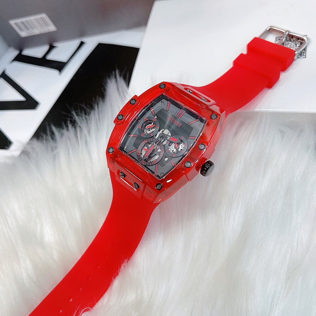Đồng Hồ Guess Phoenix |Unisex |Chronograph |Dây Sillicone Đỏ |Máy Pin (Quartz) |Size 43x51mm |donghogiatot.vn