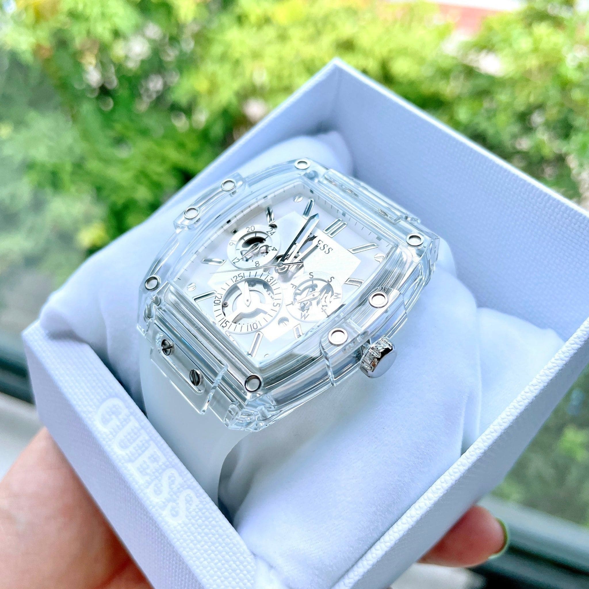 Đồng Hồ Guess Phoenix |Unisex |Chronograph |Dây Sillicone Trắng |Máy Pin (Quartz) |Size 43x51mm |donghogiatot.vn