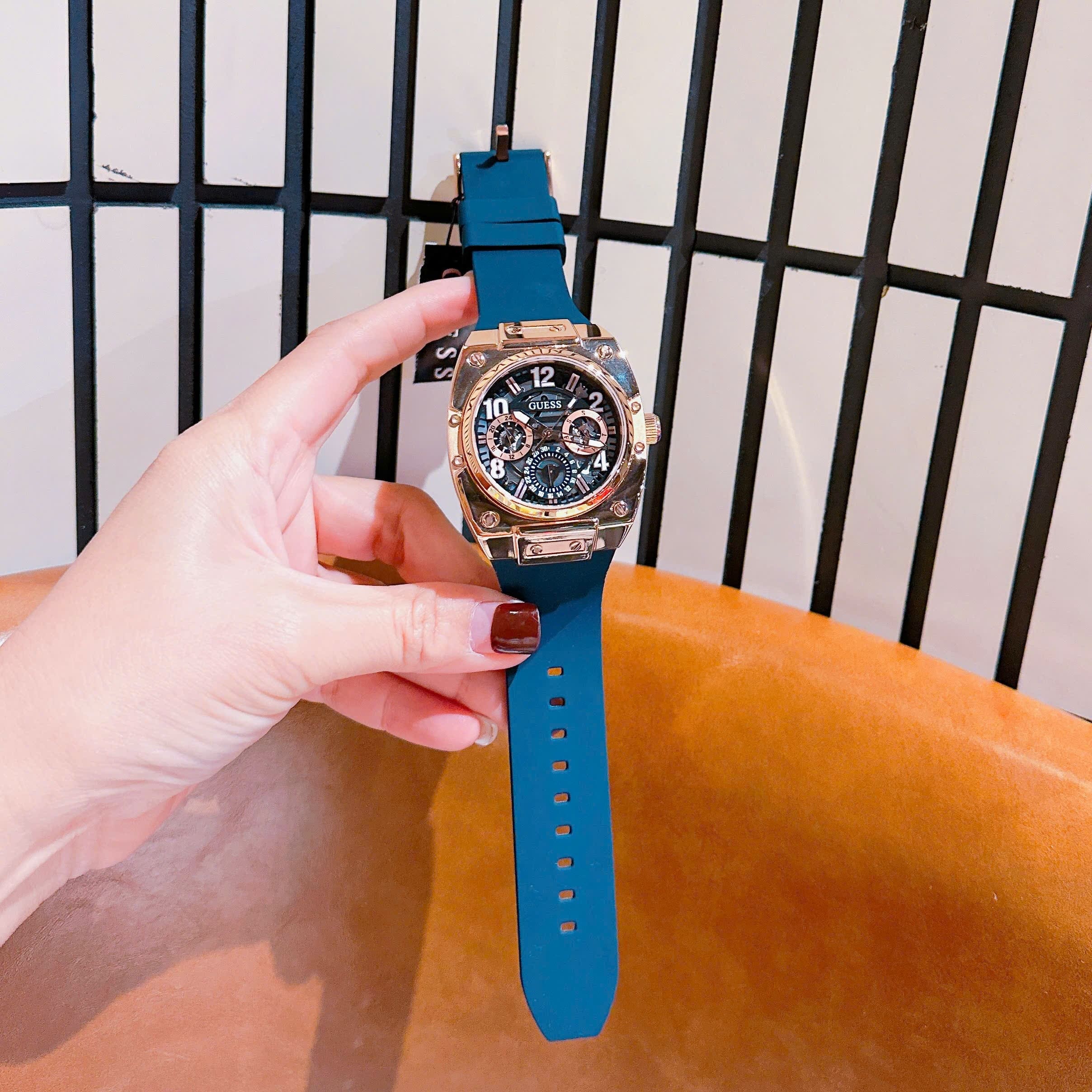 Đồng Hồ Guess Prodigy |Cặp Đôi |Rose Gold |Chronograph |Dây Silicone Xanh Dương |Size 44x36mm |donghogiatot.vn