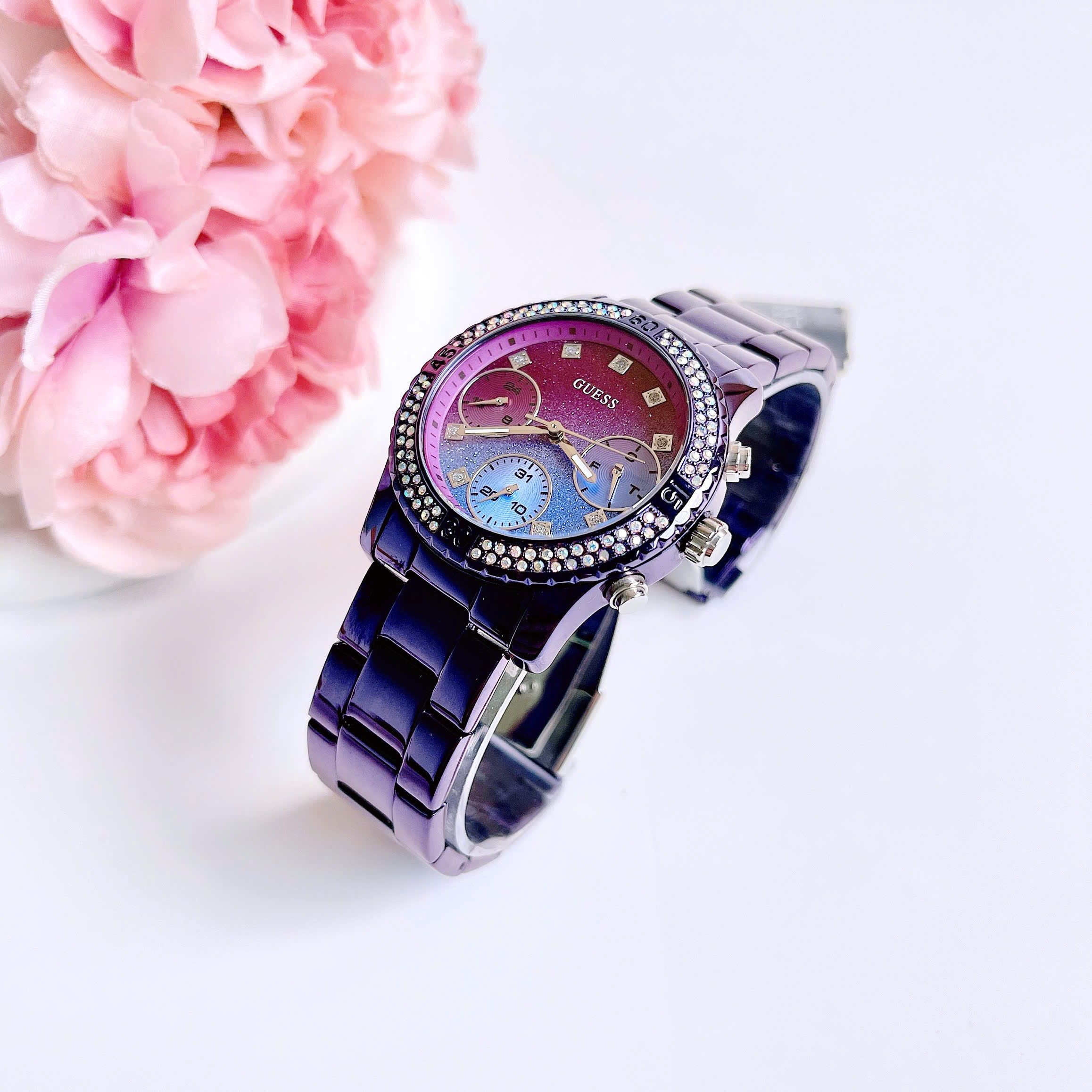 Đồng Hồ Guess Sporty-Purple |Nữ Giới |Đính Đá |Dây Kim Loại Màu Tím |Máy Pin (Quartz) |Size 38mm |donghogiatot.vn