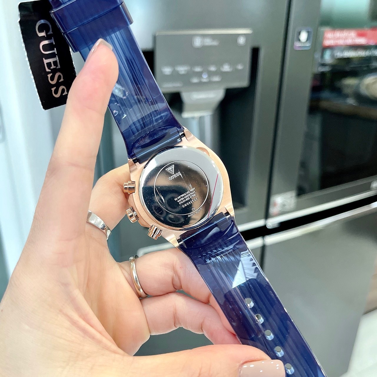 Đồng Hồ Guess Multi-Function |Nam giới |Mặt Tròn |Rose Gold |Dây Sillicone Xanh |Máy Pin (Quartz) |Size 46mm |donghogiatot.vn