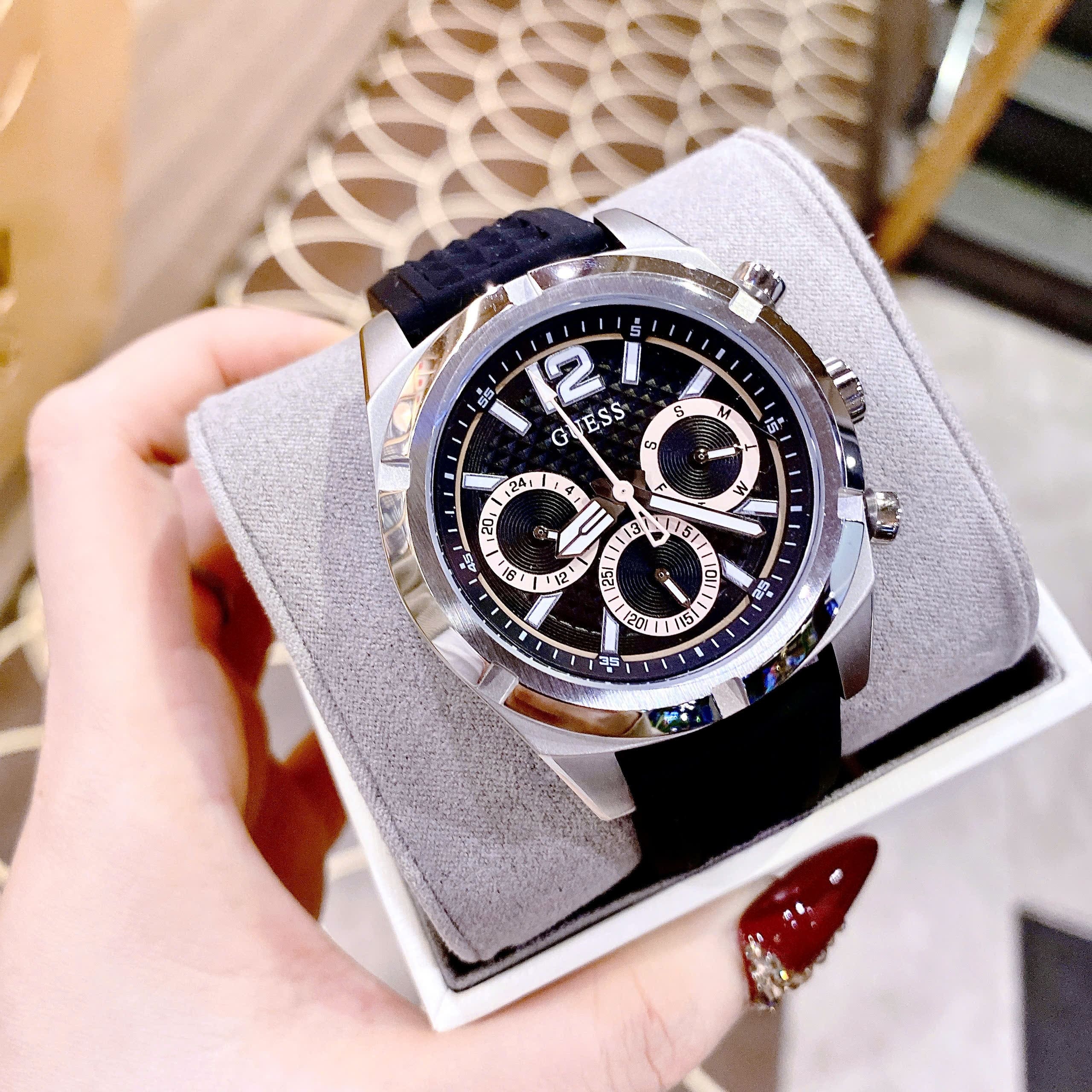 Đồng Hồ Guess Resistance |Nam Giới |Multifunction |Silver |Dây Silicone Đen |Máy Pin (Quartz) |Size 44mm |donghogiatot.vn