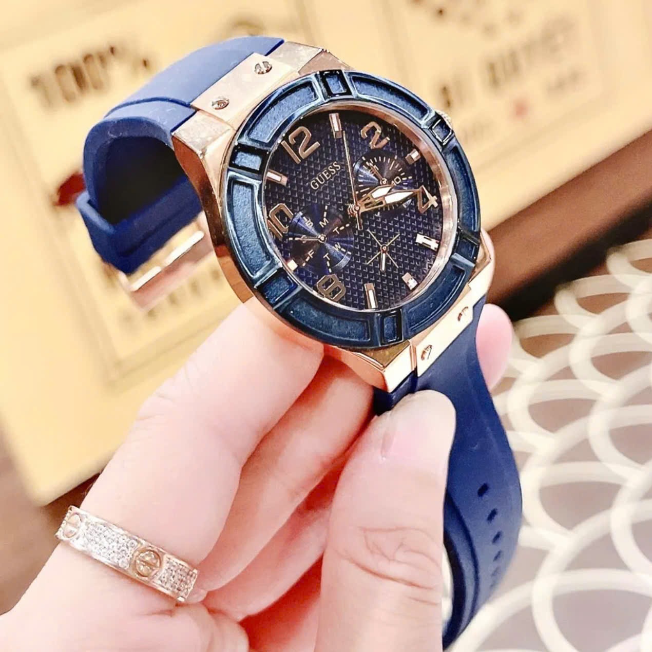 Đồng Hồ Guess Rigor |Nam Giới |Multifunction |Rose Gold |Dây Sillicone Xanh |Máy Pin (Quartz) |Size 45mm |donghogiatot.vn