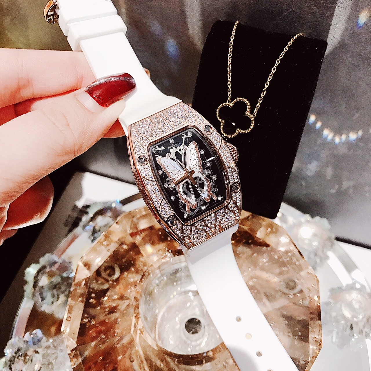 Đồng Hồ Hanboro Cánh Tiên |Nữ Giới |Rose Gold |Dây Silicone Trắng |Máy Pin (Quartz) |Size 32x36mm [donghogiatot.vn]