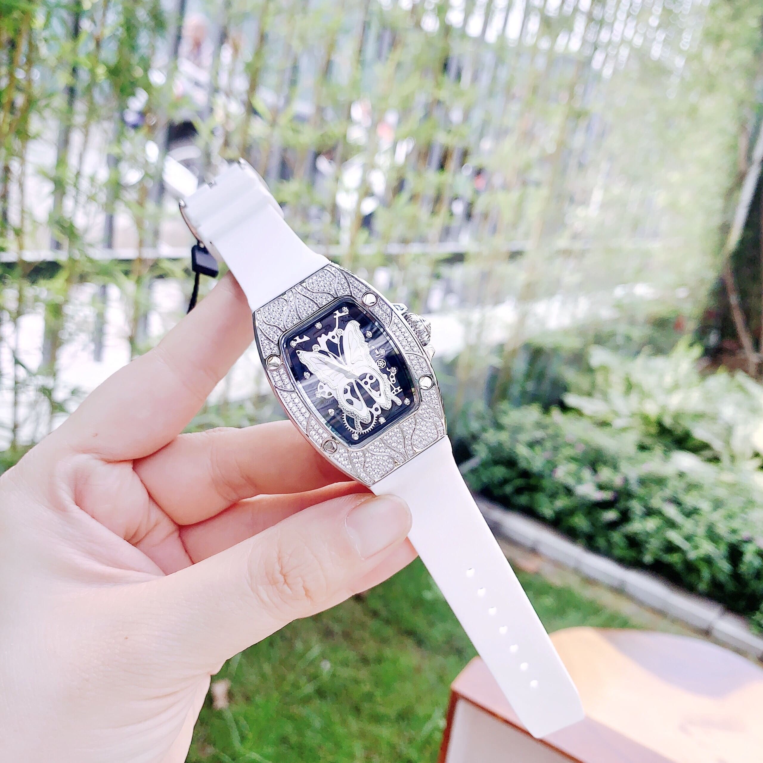 Đồng Hồ Hanboro Cánh Tiên |Nữ Giới |Silver |Dây Silicone Trắng |Máy Pin (Quartz) |Size 32x36mm [donghogiatot.vn]