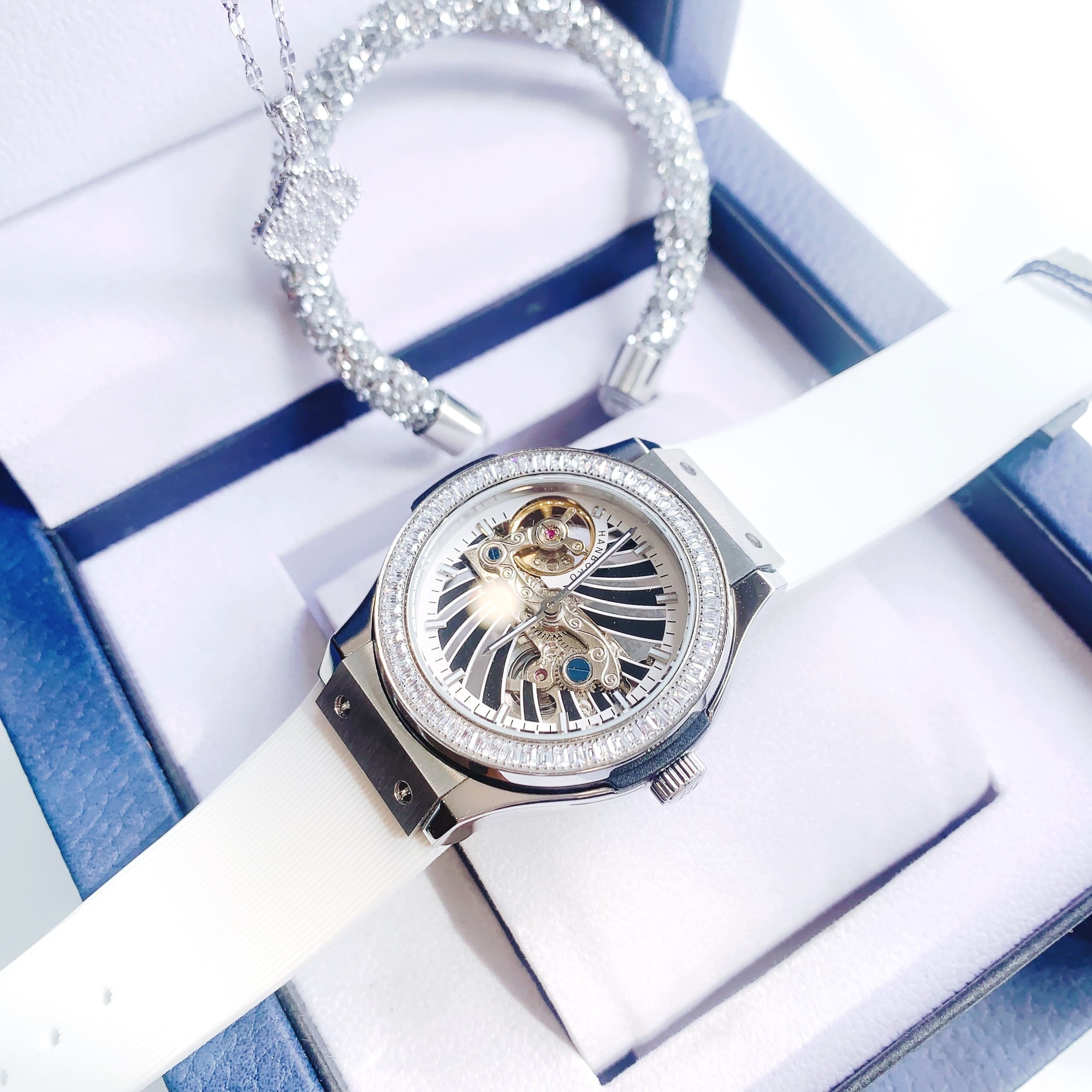 Đồng Hồ Hanboro Lộ Cơ |Nữ Giới |Trắng Silver |Dây Silicone Trắng |Máy Cơ (Automatic) |Size 36mm [donghogiatot.vn]