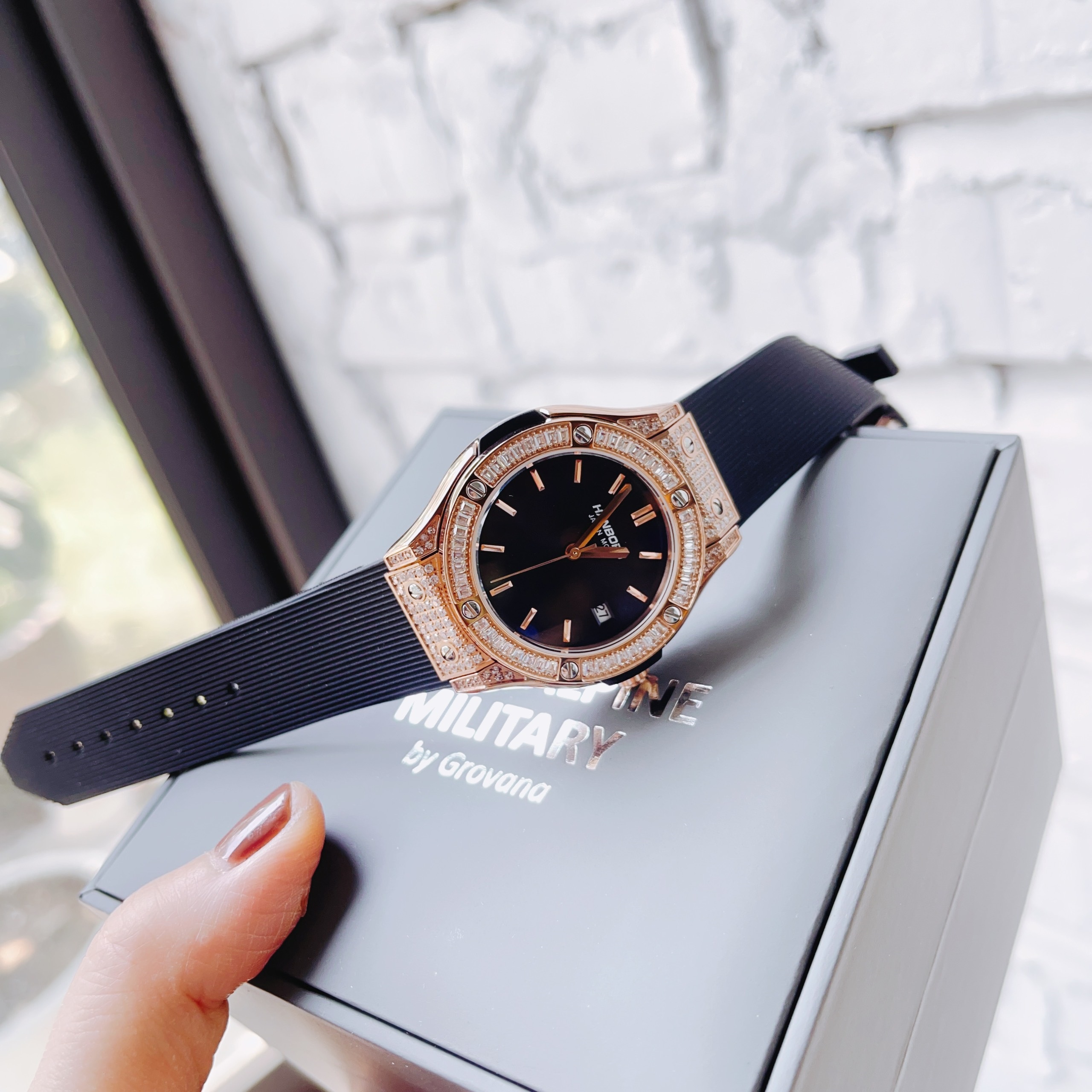 Đồng Hồ Hanboro Tựa Hublot |Nữ Giới |Đá Rose Gold |Dây Cao Su |Máy Pin (Quartz) |Size 34mm [donghogiatot.vn]