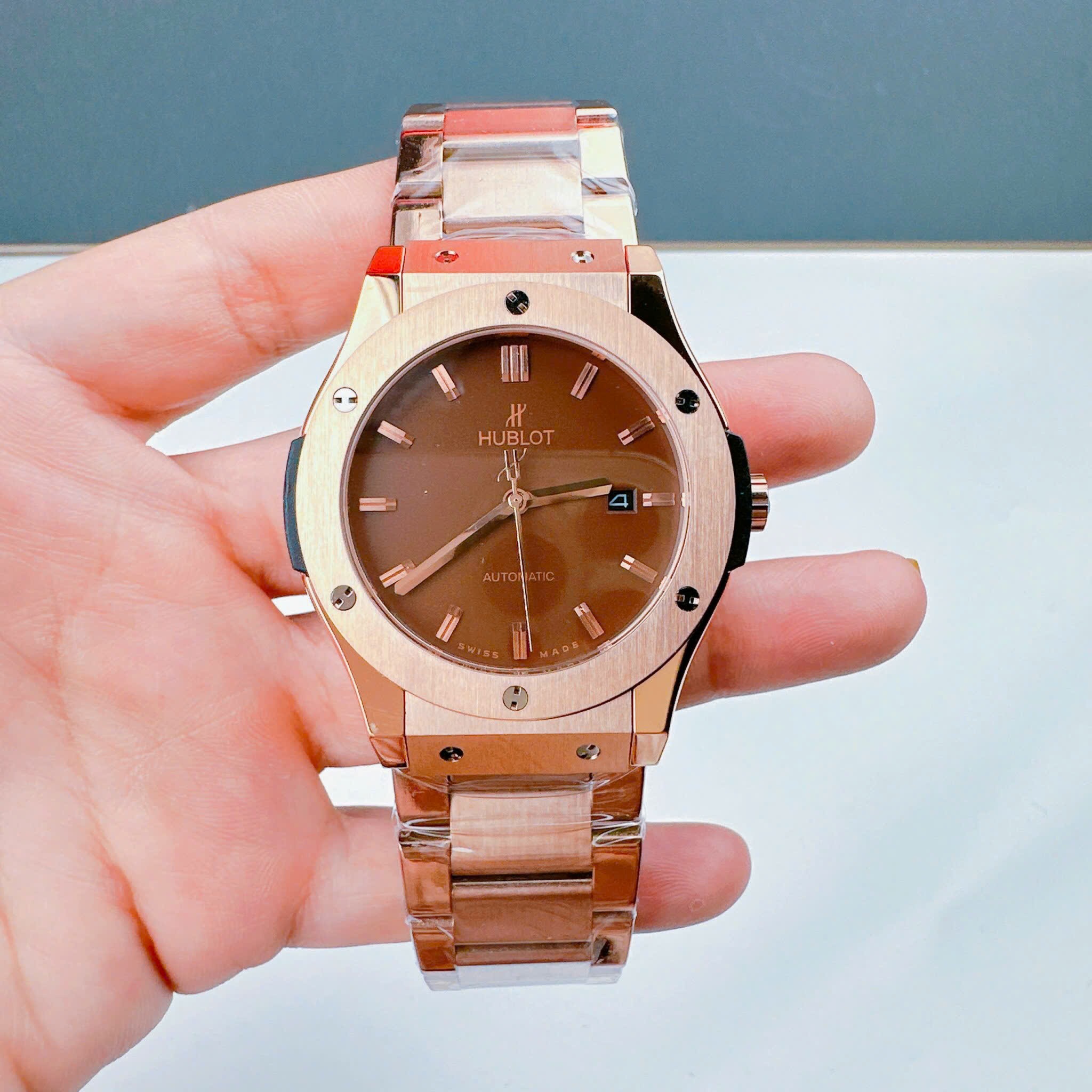 Đồng Hồ Hublot Classic Fusion |Nam Giới |Dây Kim Loại Rose Gold |Máy Tự Động (Automatic) |Size 42mm |donghogiatot.vn