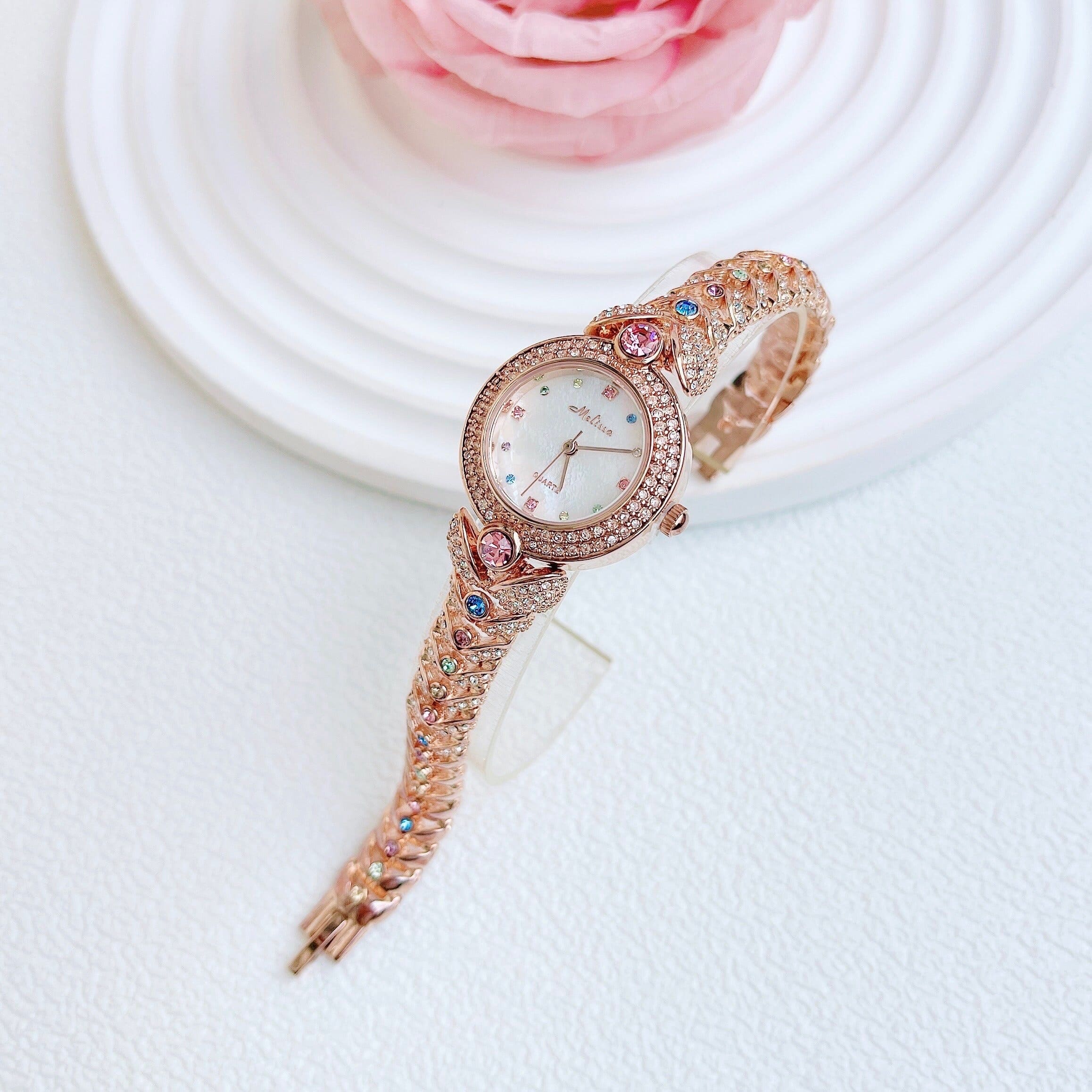 Đồng Hồ Melissa Mặt Tròn |Nữ Giới |Đính Đá Nhiều Màu |Lắc Tay Rose Gold |Máy Pin (Quartz) |Size 28mm |donghogiatot.vn
