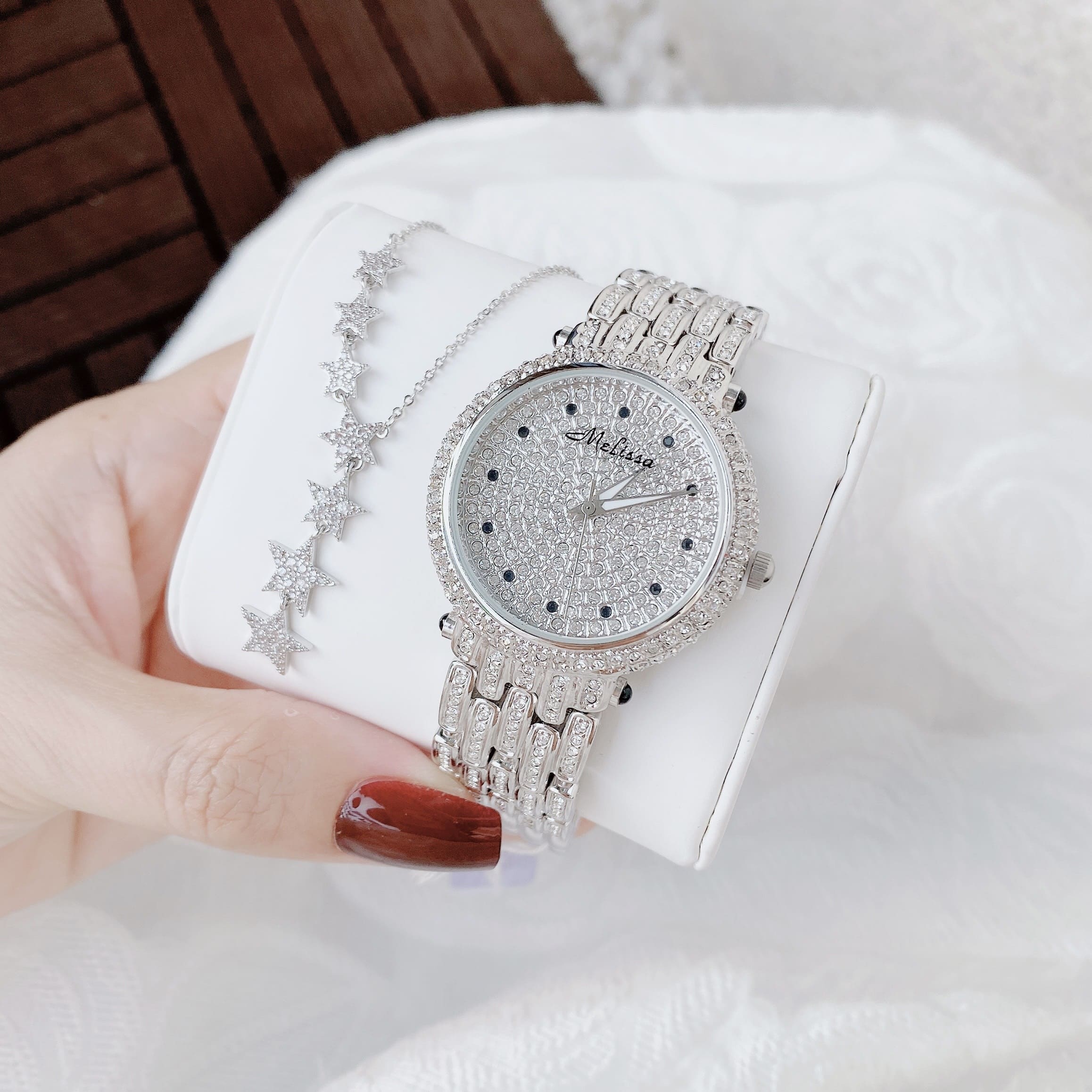 Đồng Hồ Melissa Full Đá Swarovski |Nữ Giới |Mặt Tròn |Dây Kim Loại Silver |Máy Pin (Quartz) |Size 36mm |donghogiatot.vn