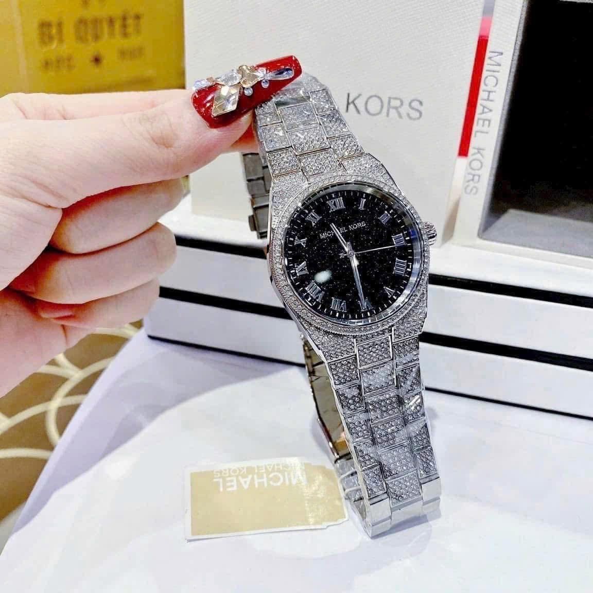 Đồng Hồ Michael Kors Channing |Unisex |Mặt Đen |Kim Tuyến |Dây Kim Loại Đính Đá |Máy Pin (Quartz) |Size 38mm |donghogiatot.vn