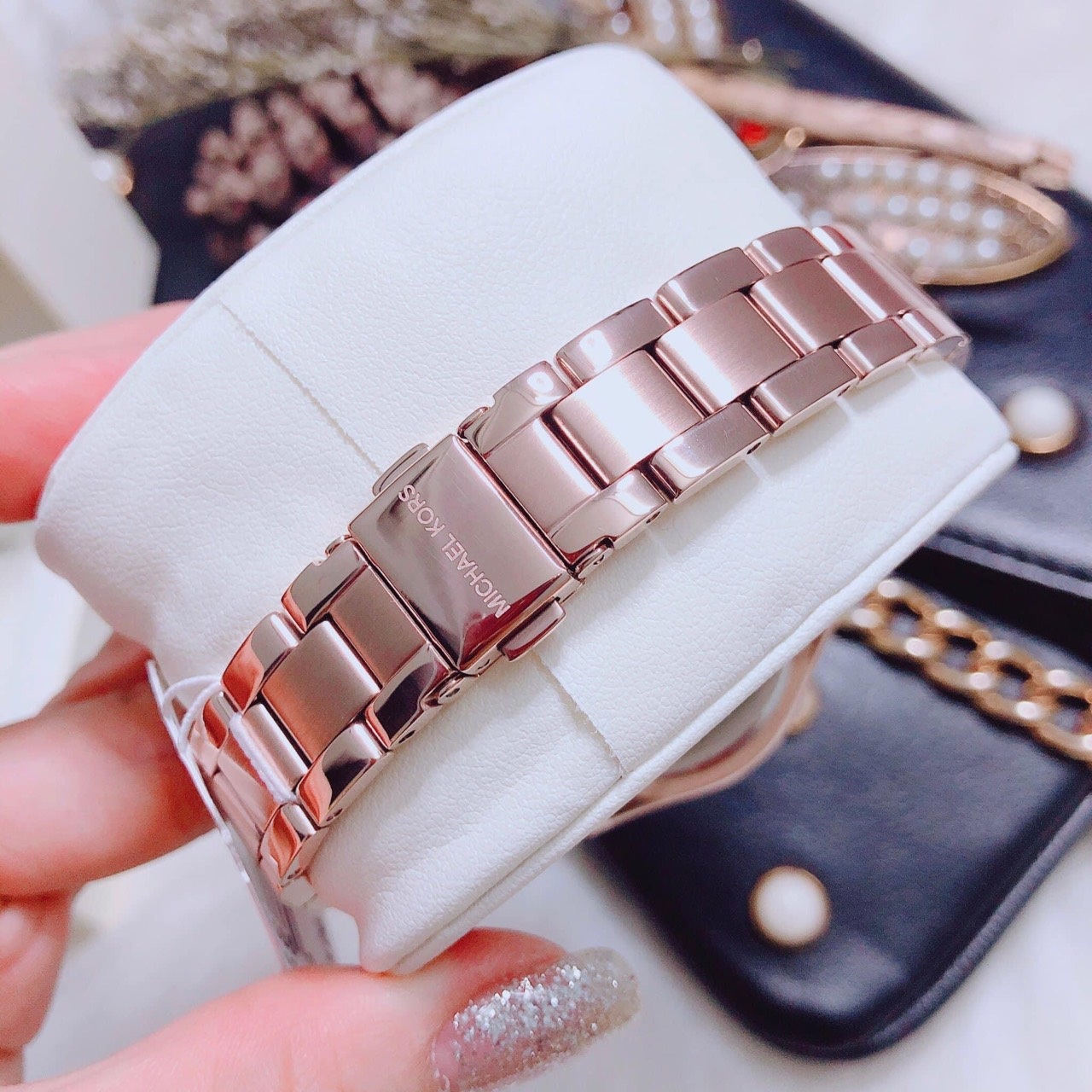 Đồng Hồ Michael Kors Dáng Fendi |Nữ Giới |Dây Kim Loại |Rose Gold |Máy Pin (Quartz) |Size 34mm |donghogiatot.vn