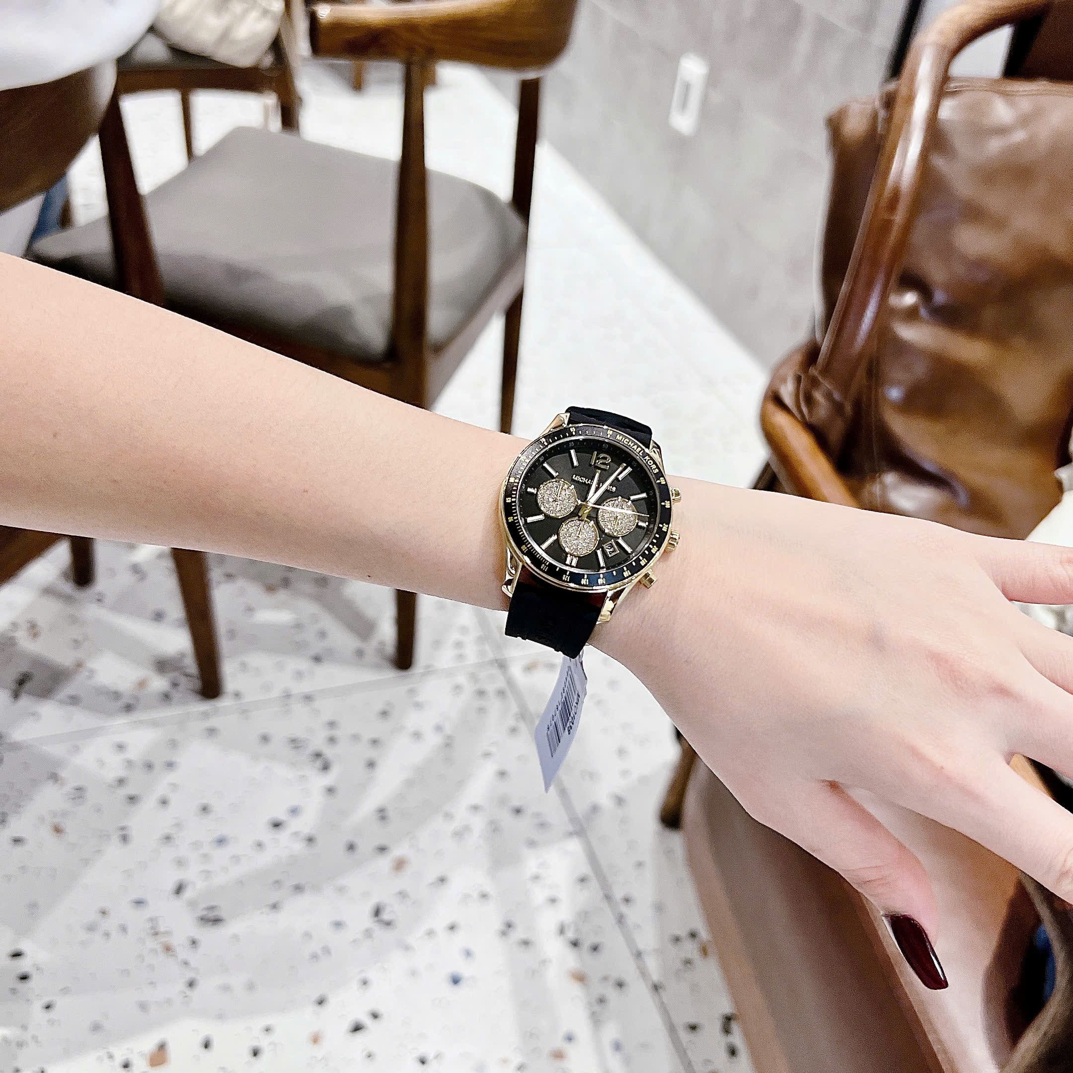 Đồng Hồ Micheal Kors 6 Kim Đính Đá |Nữ Giới |Vàng Gold |Dây Sillicone Đen |Máy Pin (Quartz) |Size 38mm |donghogiatot.vn