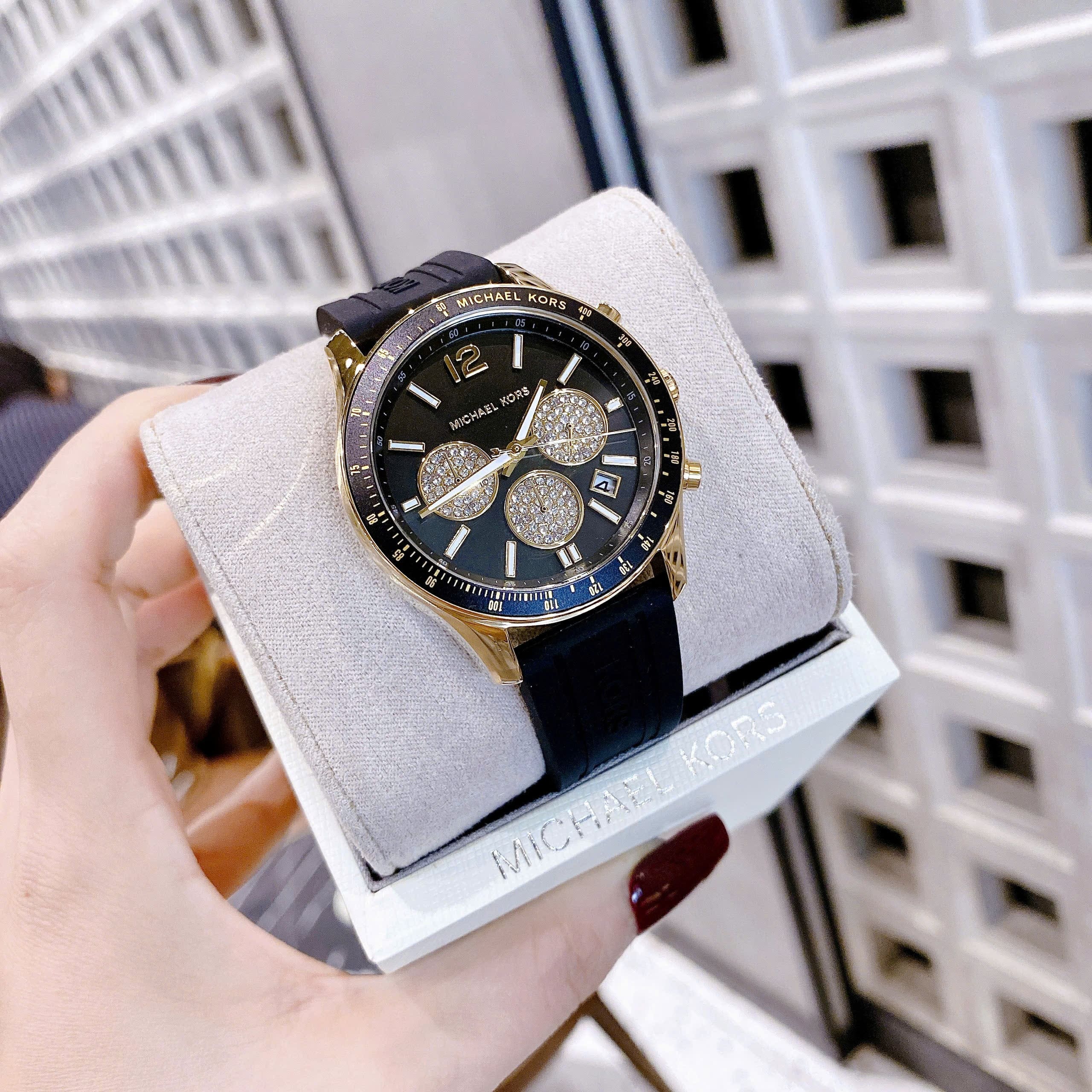 Đồng Hồ Micheal Kors 6 Kim Đính Đá |Nữ Giới |Vàng Gold |Dây Sillicone Đen |Máy Pin (Quartz) |Size 38mm |donghogiatot.vn