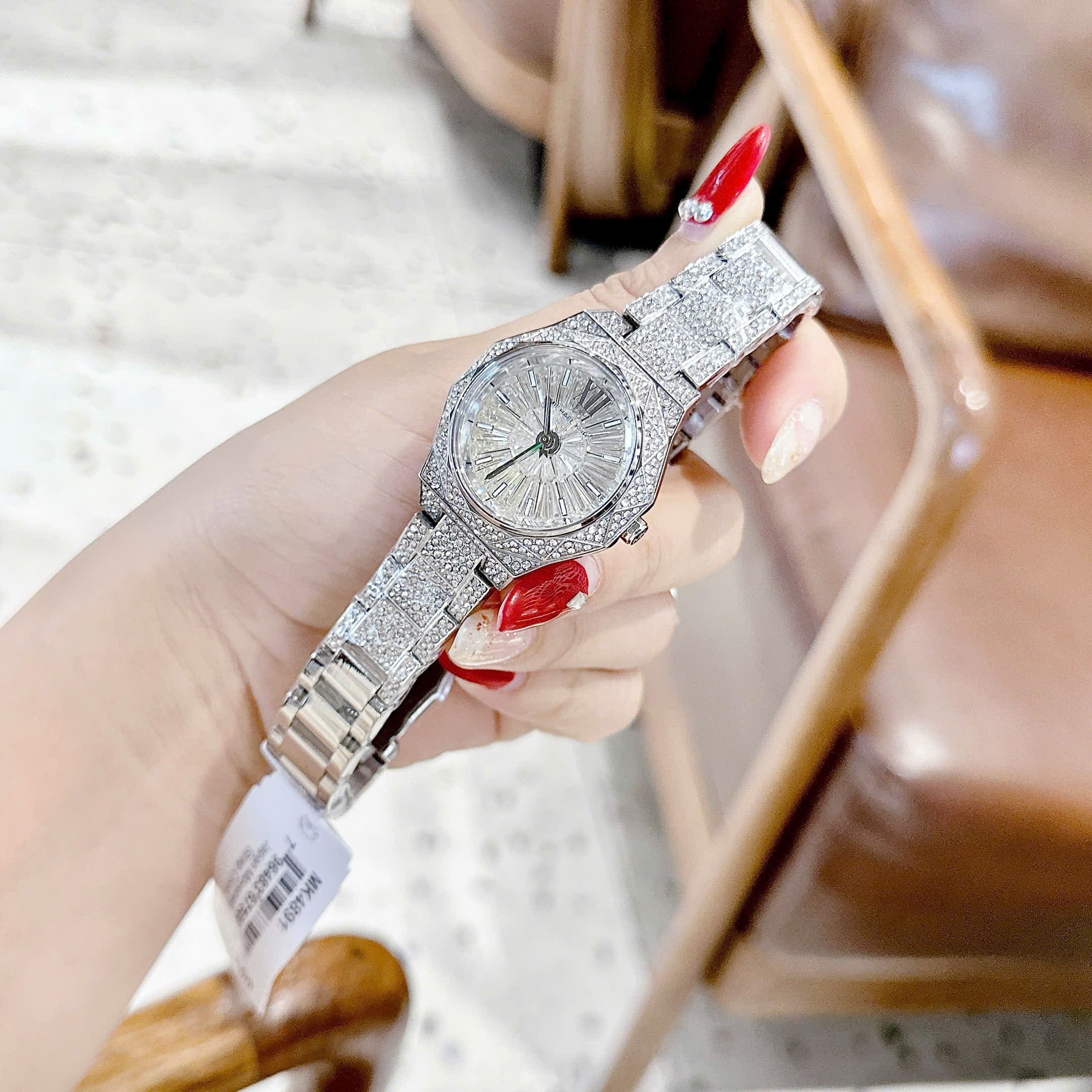 Đồng Hồ Micheal Kors Mini-Raquel |Nữ Giới |Mặt Full Pha Lê |Dây Kim Loại Silver |Máy Pin (Quartz) |Size 32mm |donghogiatot.vn