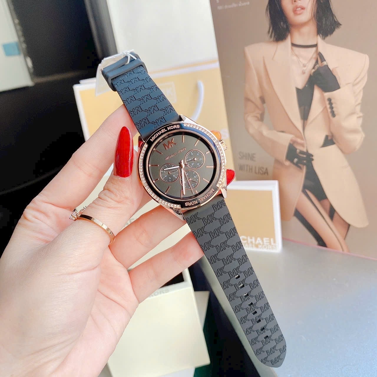 Đồng Hồ Michael Kors Jessa |Nữ Giới |Chronograph |Dây Silicone Đen |Máy Pin (Quartz) |Size 40mm |donghogiatot.vn