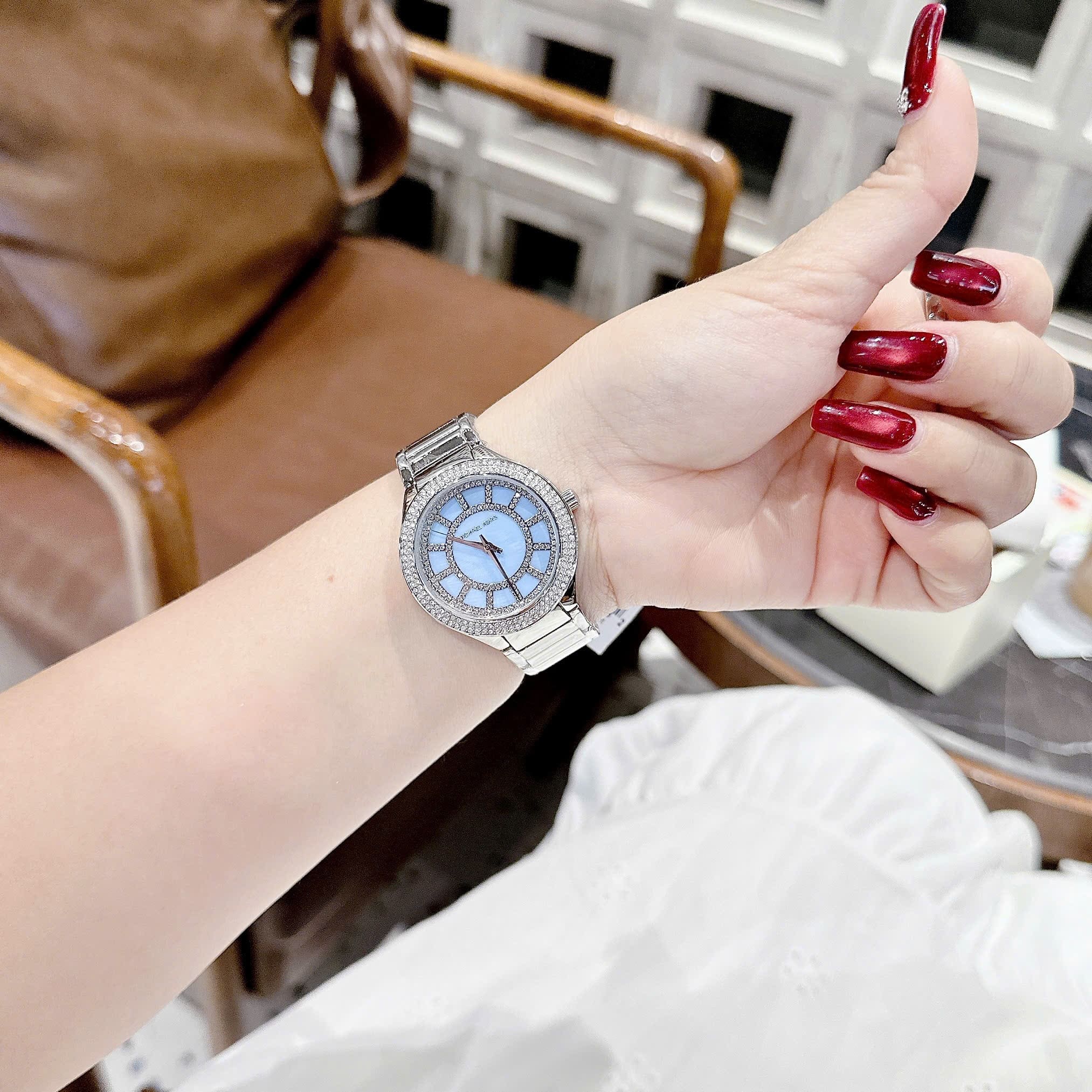Đồng Hồ Micheal Kors Kerry |Nữ Giới |Mặt Xanh Da Trời |Dây Kim Loại Silver |Máy Pin (Quartz) |Size 36mm |donghogiatot.vn