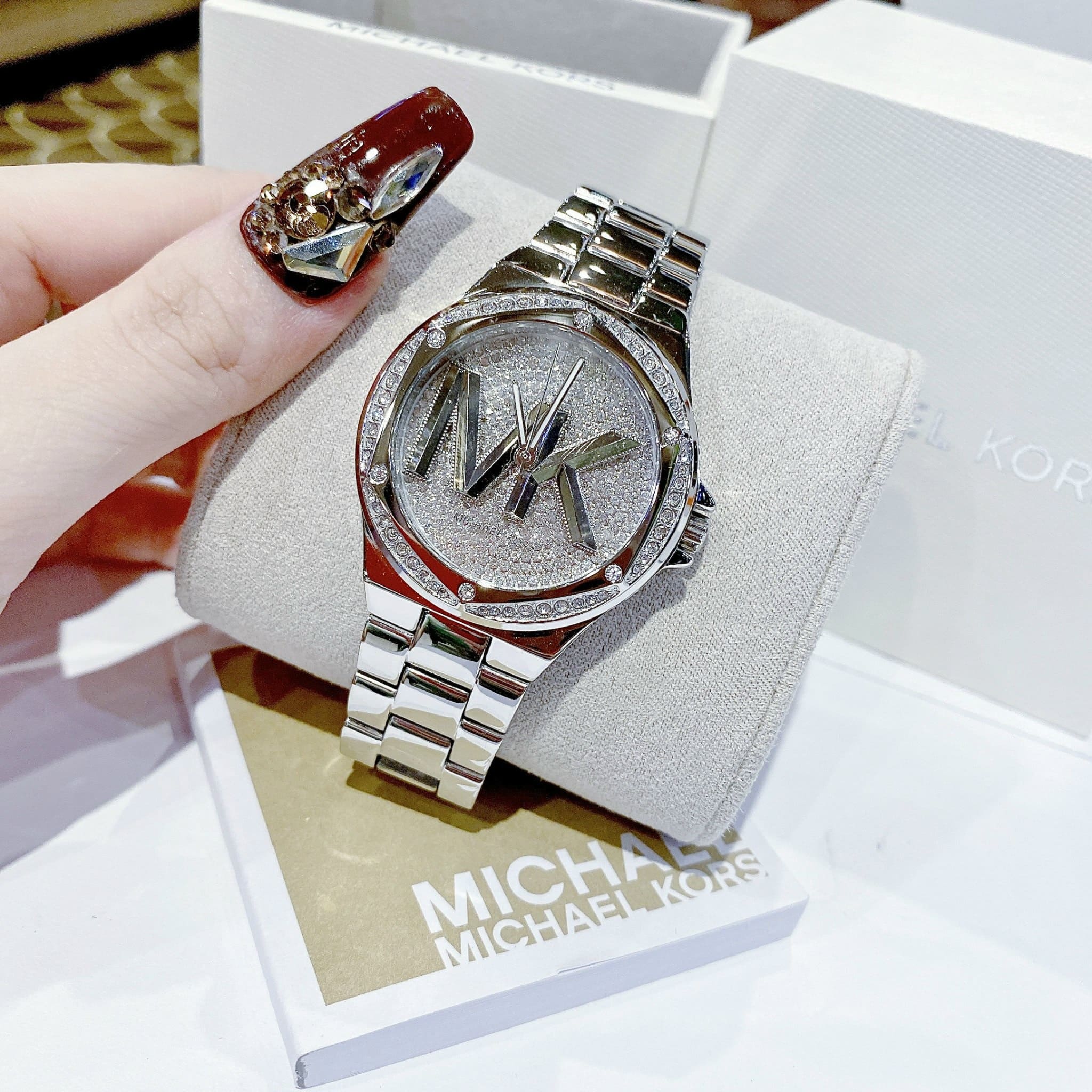 Đồng Hồ Michael Kors Lennox |Nữ Giới |Silver |Mặt Đính Đá |Dây Kim Loại |Máy Pin (Quartz) |Size 37mm |donghogiatot.vn