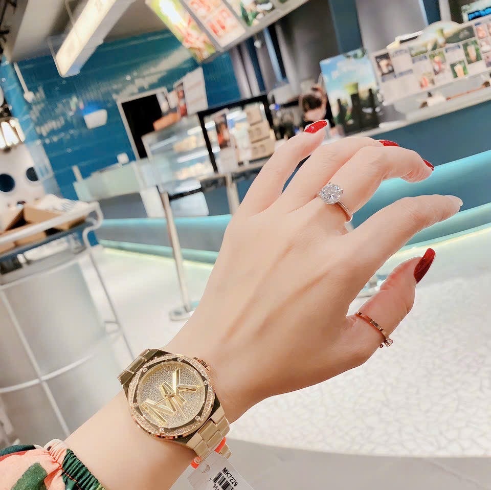 Đồng Hồ Michael Kors Lennox |Nữ Giới |Vàng Gold |Mặt Đính Đá |Dây Kim Loại |Máy Pin (Quartz) |Size 37mm |donghogiatot.vn