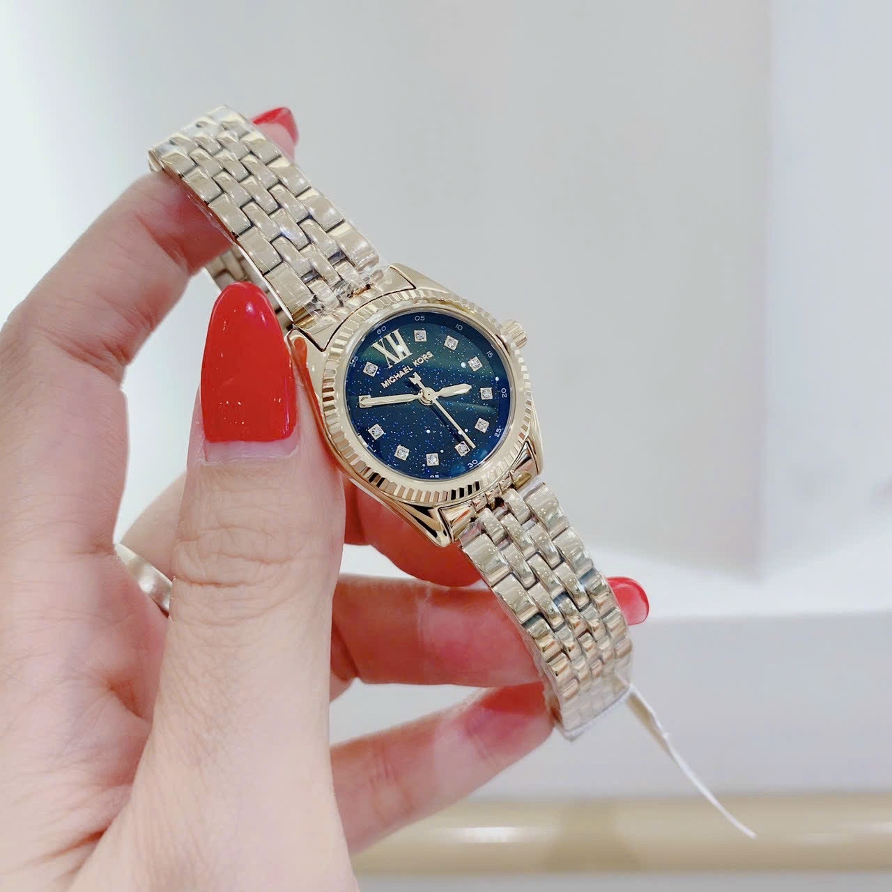 Đồng Hồ Michael Kors Lexington |Nữ Giới |Vàng Gold |Mặt Xanh |Dây Kim Loại |Máy Pin (Quartz) |Size 26mm |donghogiatot.vn