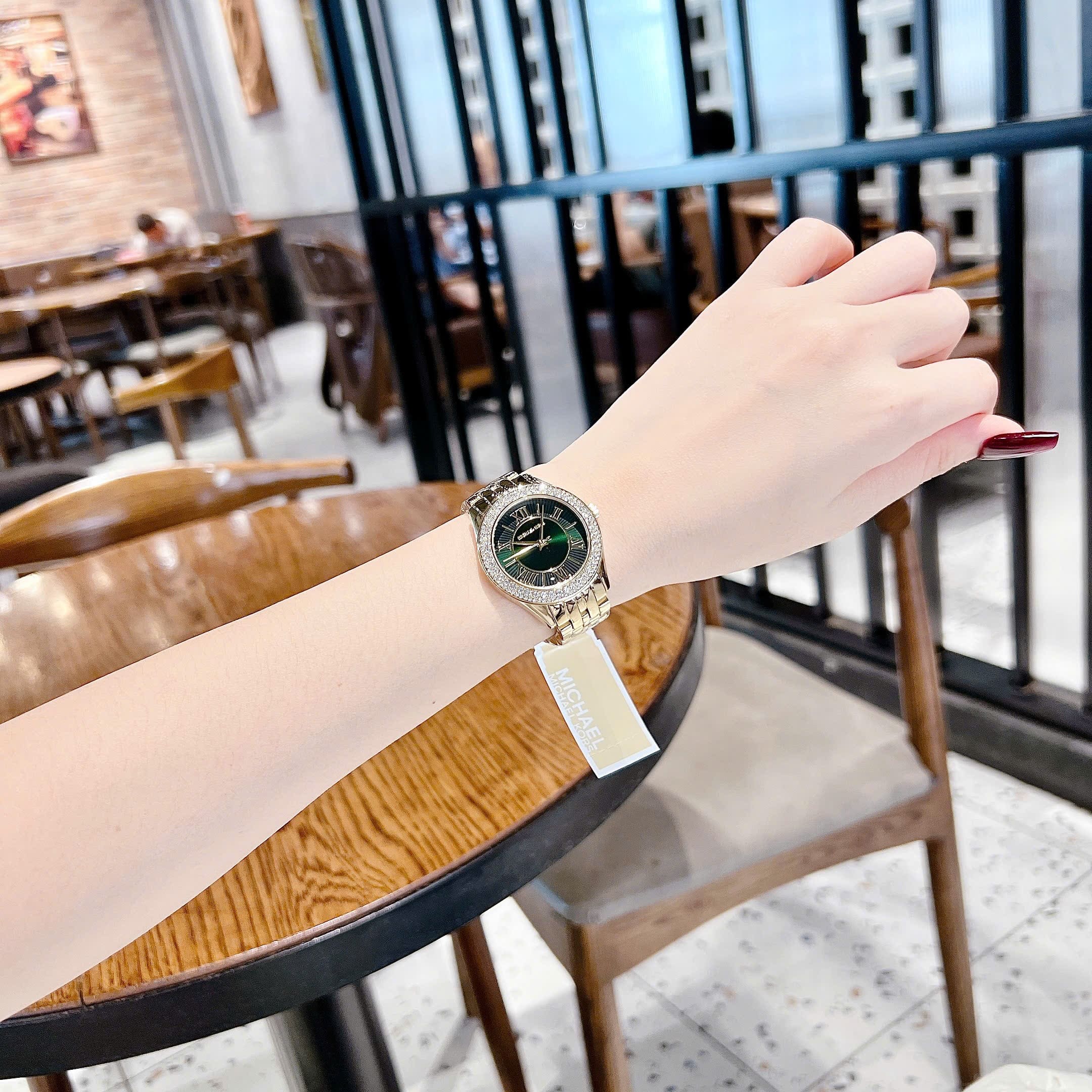 Đồng Hồ Micheal Kors Mini Harlowe |Nữ Giới |Mặt Xanh Lá |Dây Kim Loại Vàng Gold |Máy Pin (Quartz) |Size 33mm |donghogiatot.vn