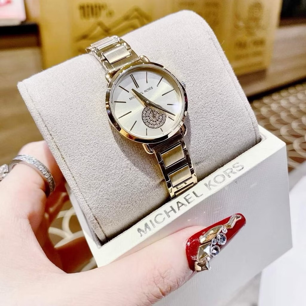 Đồng Hồ Michael Kors Portia |Nữ Giới |Mặt Đính Đá |Dây Kim Loại Vàng Gold |Máy Pin (Quartz) |Size 28mm |donghogiatot.vn