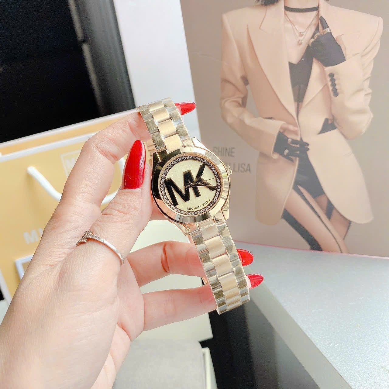 Đồng Hồ Michael Kors Runway Mini Slim |Nữ Giới |Vàng Gold |Dây Kim Loại |Máy Pin (Quartz) |Size 33mm |donghogiatot.vn