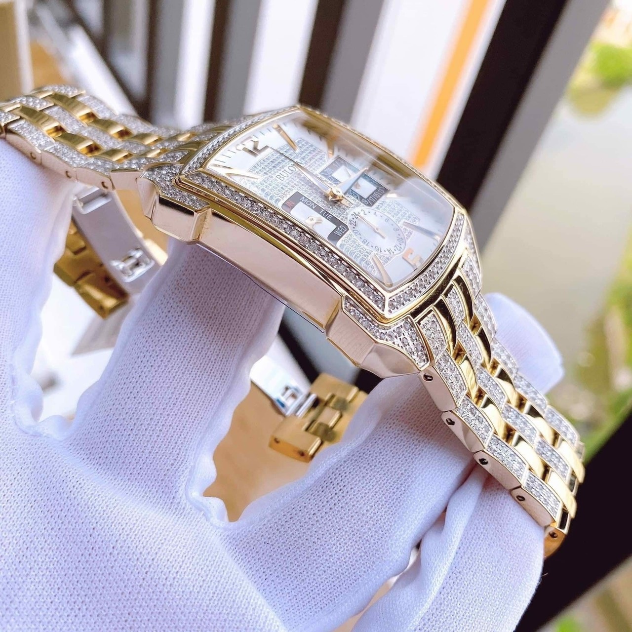 Đồng Hồ Bulova Octava |Nam Giới |Mặt Chữ Nhật |Demi Vàng Gold |Máy Pin (Máy Quartz) |Donghogiatot.vn