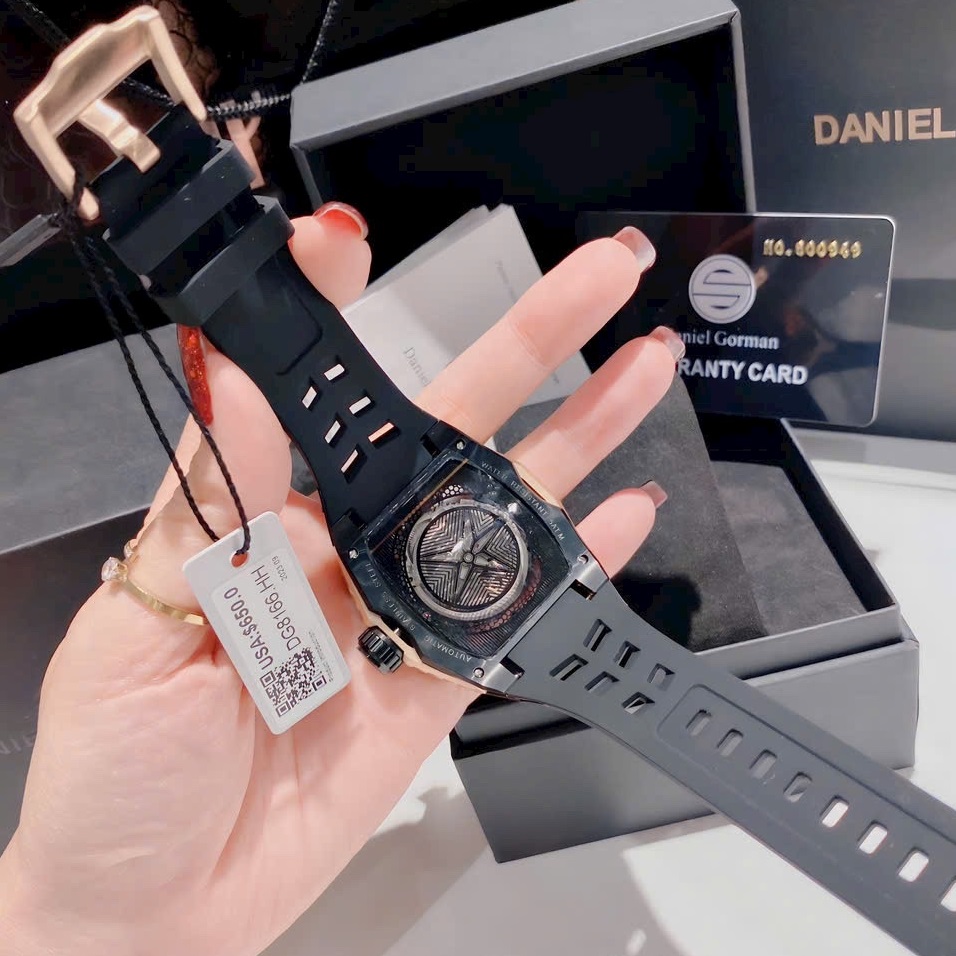 Đồng Hồ Daniel Gorman Mặt Oval |Nam Giới |Dây Silicone Đen |Máy Cơ (Automatic) |Size Lớn |Donghogiatot.vn