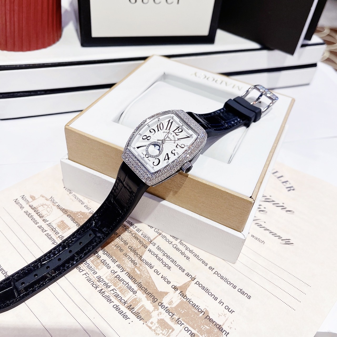 Đồng Hồ Frank Muller Vanguard |Nữ Giới |Mặt Oval Đính Full Đá Silver |Máy Pin (Quartz) |Donghogiatot.vn