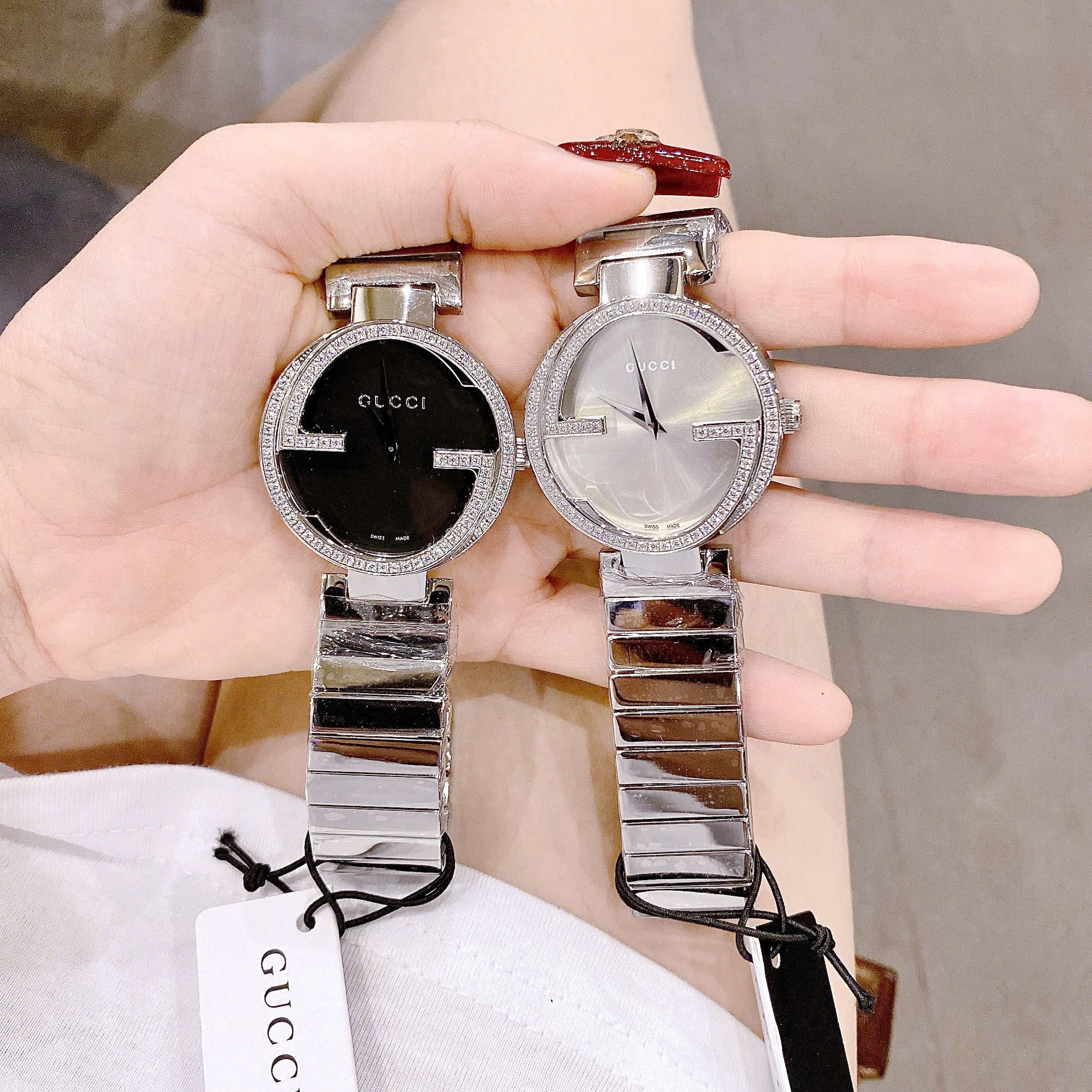 Đồng Hồ Gucci Interlocking Diamond |Nữ Giới |Mặt Trắng |Lắc Tay Silver |Máy Pin (Quartz) |Size 38mm |donghogiatot.vn