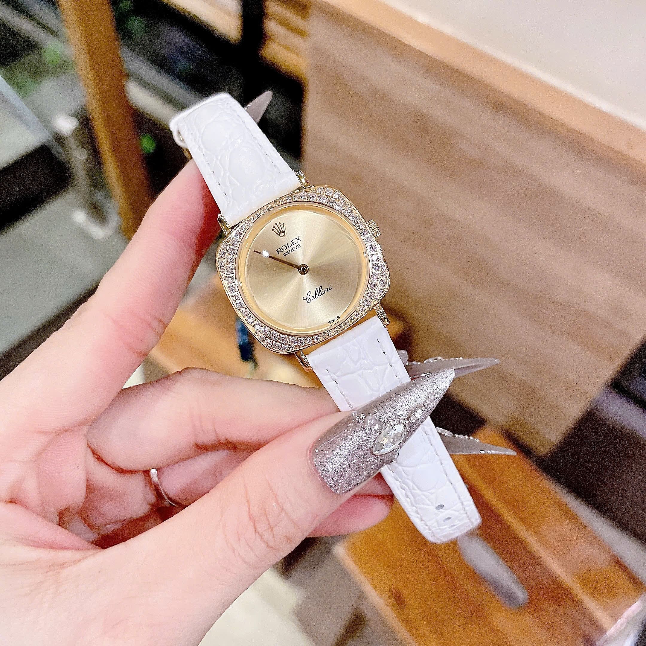 Đồng Hồ Rolex Cellini |Nữ Giới |Mặt Vuông |Vàng Gold |Dây Da Trắng |Máy Pin (Máy Quartz) |Size 33mm |donghogiatot.vn
