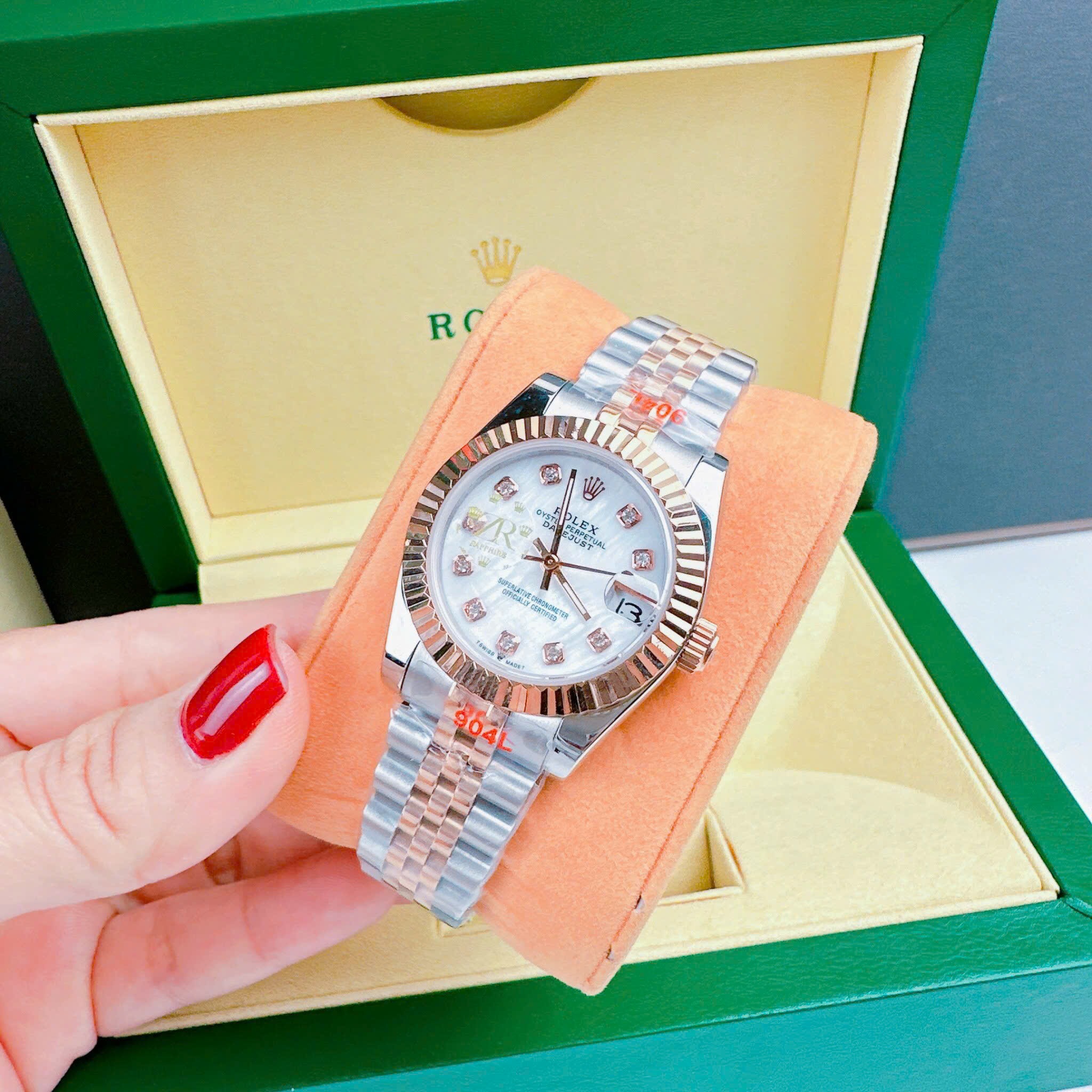 Đồng Hồ Rolex Niềng Khía |Cặp Đôi |Mặt Trắng |Dây Kim Loại Demi Rose Gold |Máy Cơ (Automatic) |Size 41x31mm |donghogiatot.vn