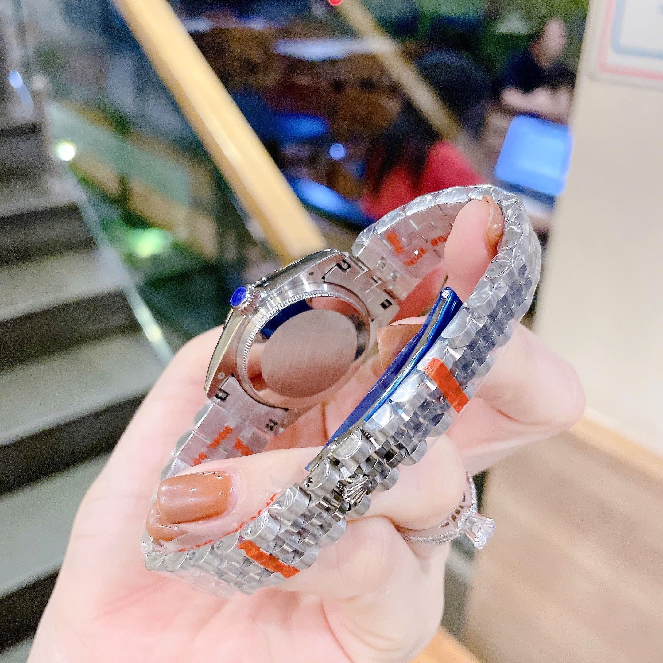 Đồng Hồ Rolex Date Just |Nữ Giới |Mặt Xanh Rêu |Niềng Khía |Dây Kim Loại Silver |Máy Pin (Máy Quartz) |Size 31mm |donghogiatot.vn